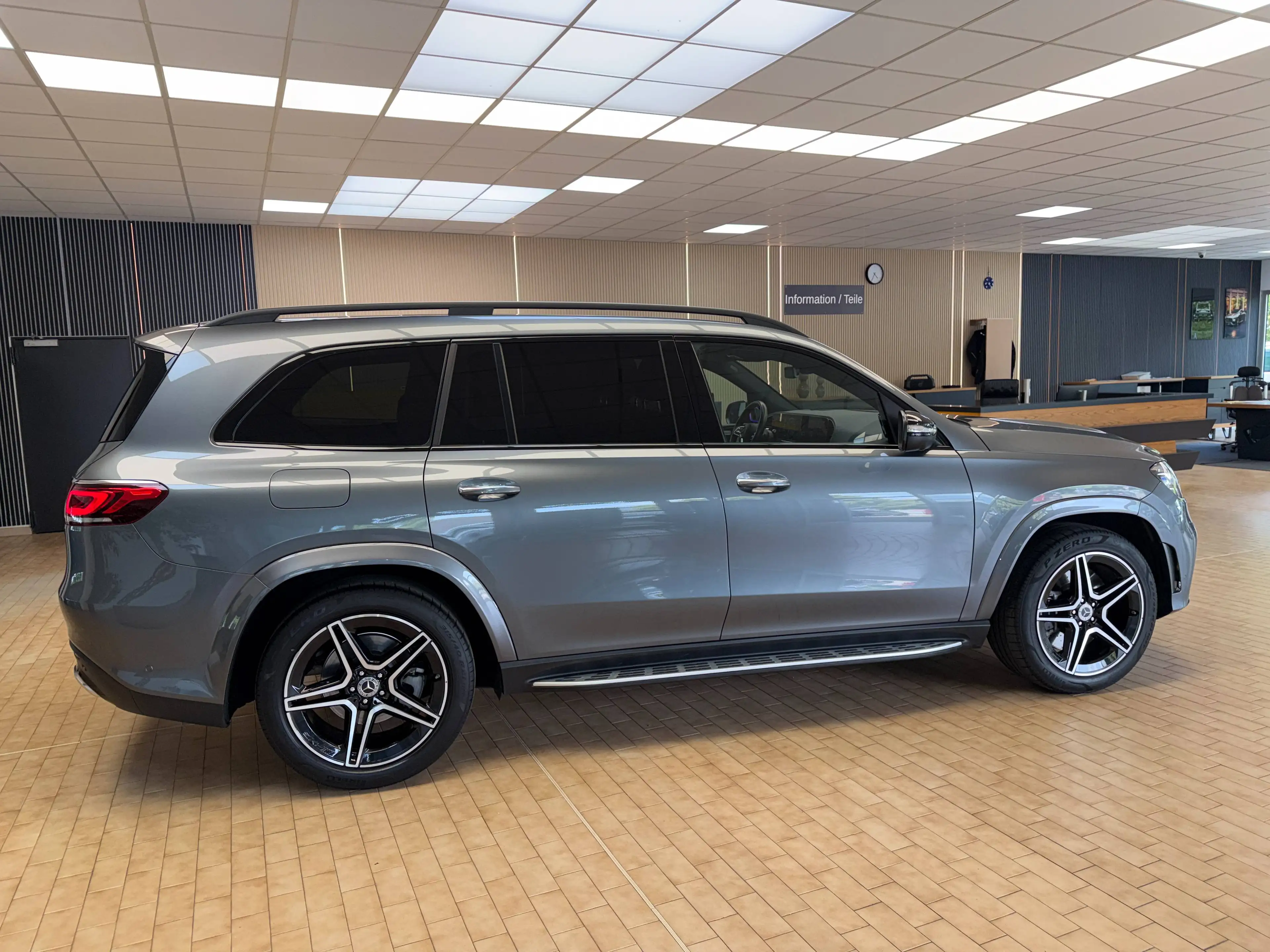 Mercedes-Benz GLS 580 GLS 580 4Matic — photo 13