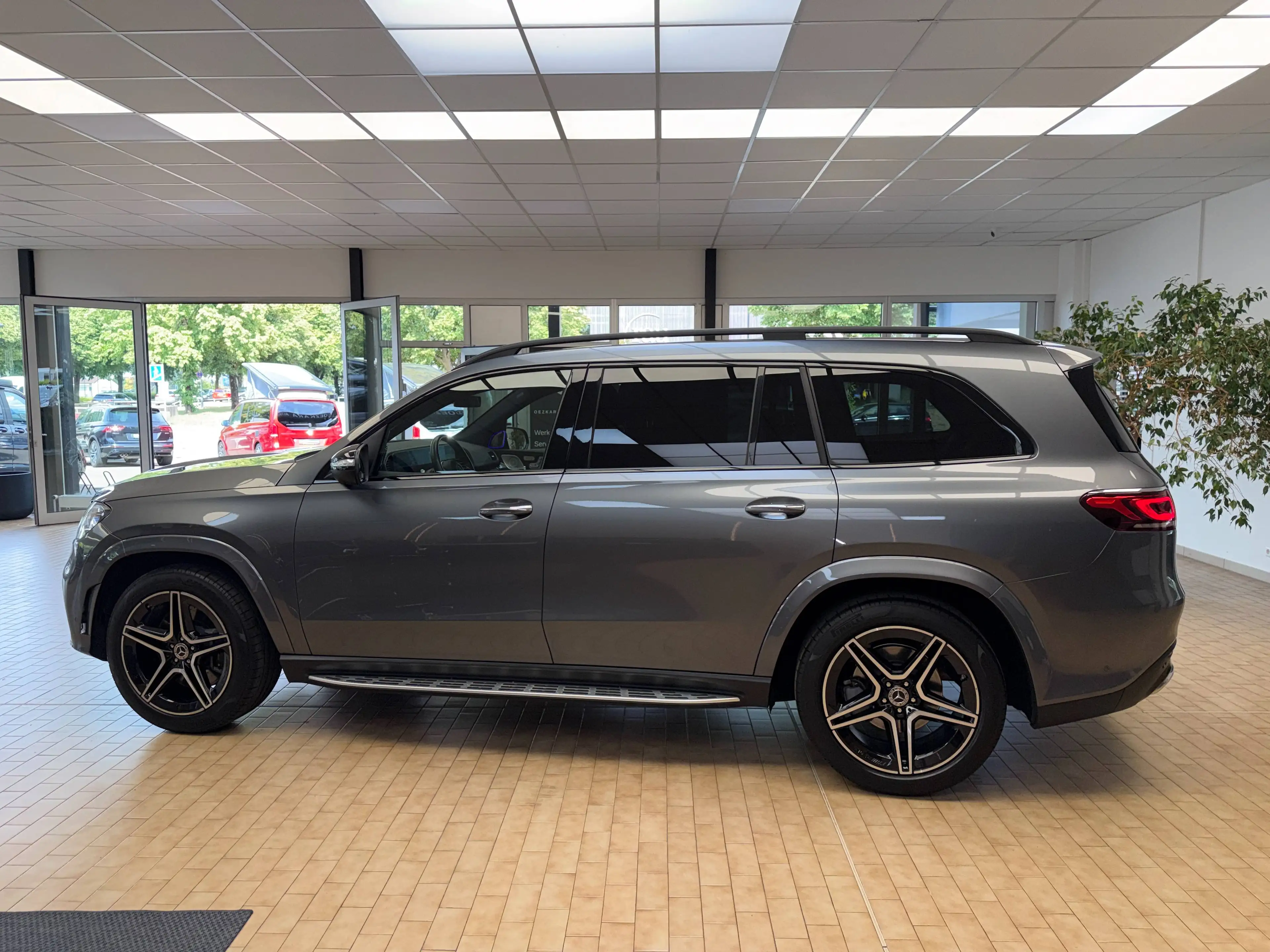 Mercedes-Benz GLS 580 GLS 580 4Matic — photo 2