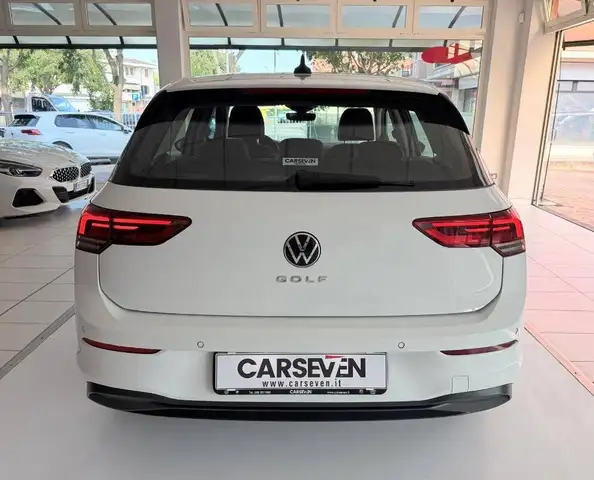 Volkswagen Golf view 6