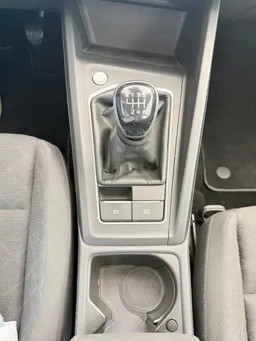 Volkswagen Golf view 15