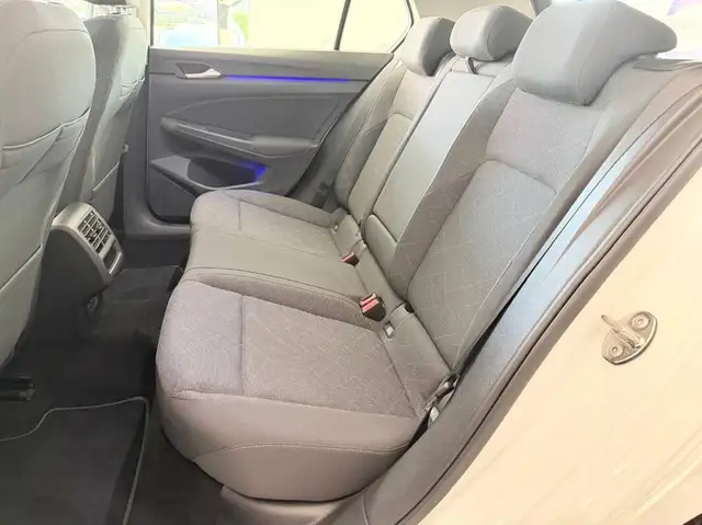 Volkswagen Golf view 11