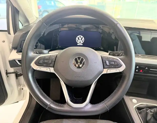 Volkswagen Golf view 13
