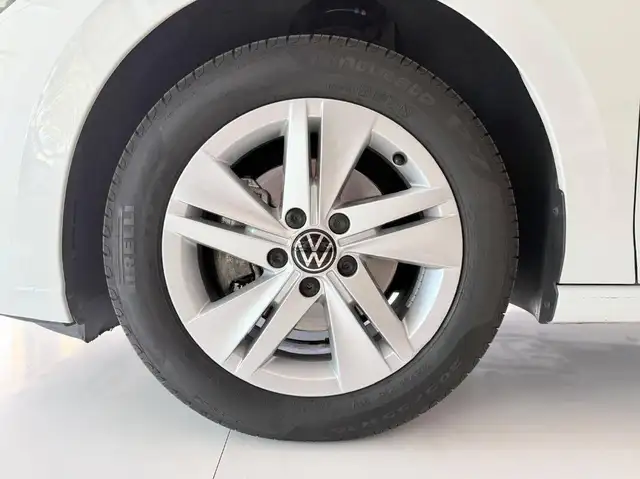Volkswagen Golf view 9