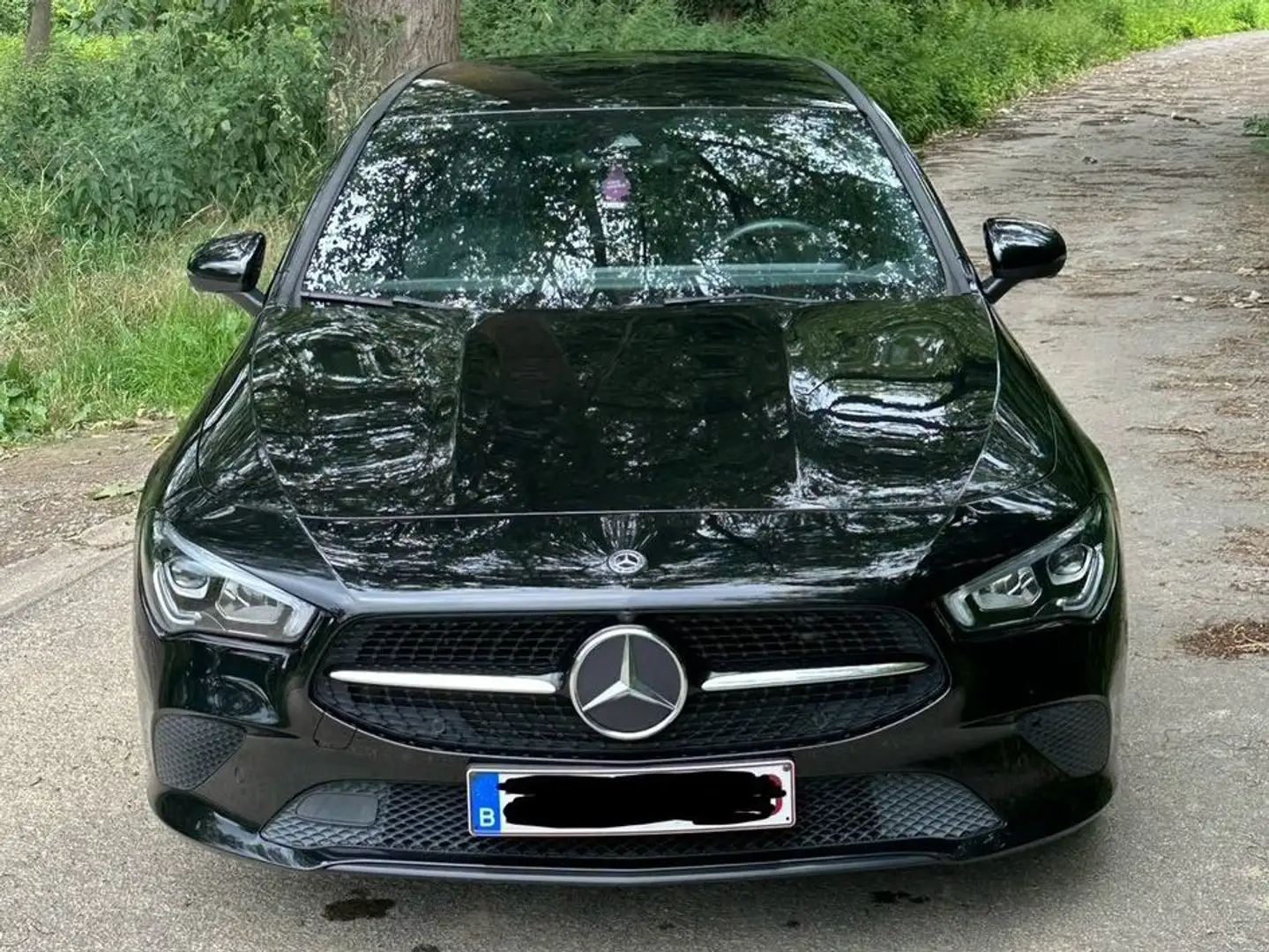 Mercedes-Benz CLA 180 CLA 180 d Shooting Brake 7G-DCT Edition 1 Zwart - 2