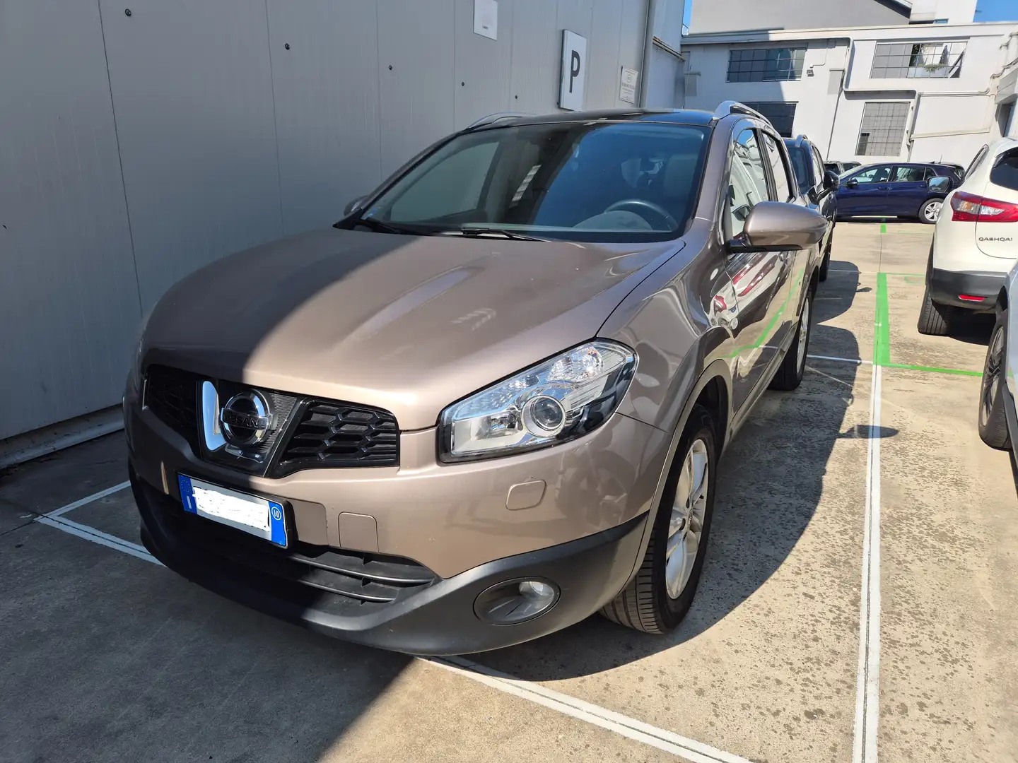 Nissan Qashqai 2.0 16v tekna 4x4 automatico Gris - 1
