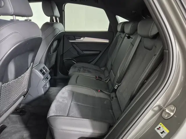 Audi Q5 view 7