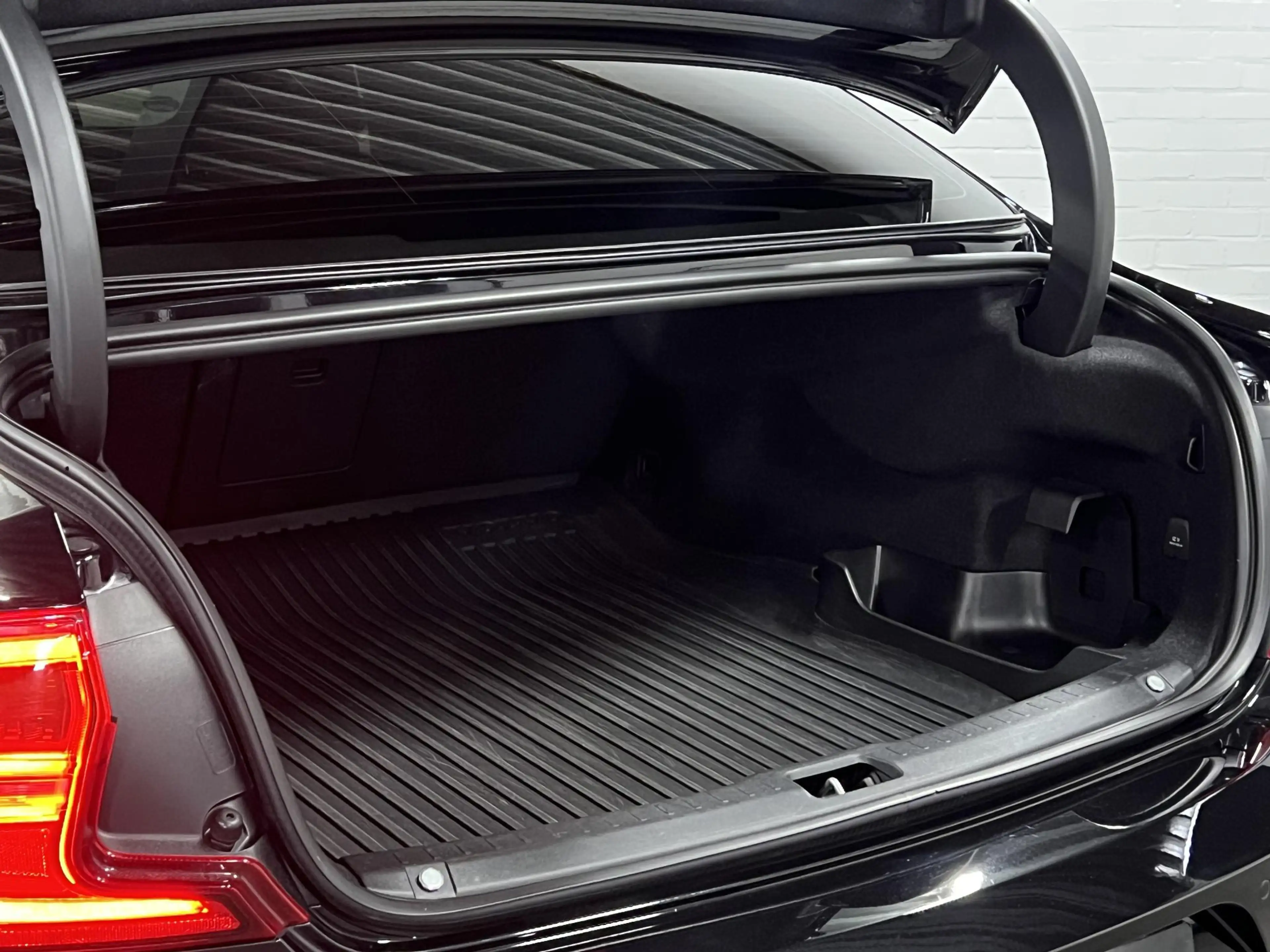 Volvo S90 2.0 T8 AWD Inscription Bowers & Wilkins | Open dak — photo 12