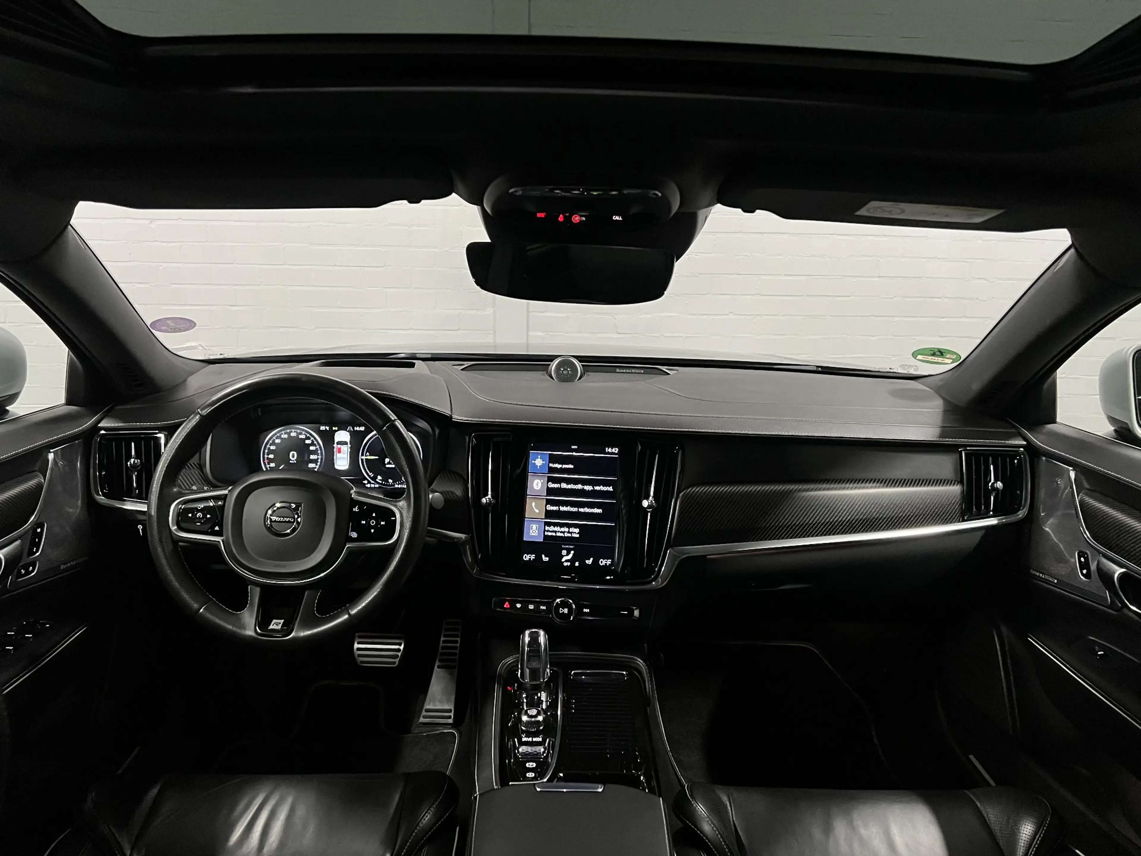 Volvo S90 2.0 T8 AWD Inscription Bowers & Wilkins | Open dak — photo 3
