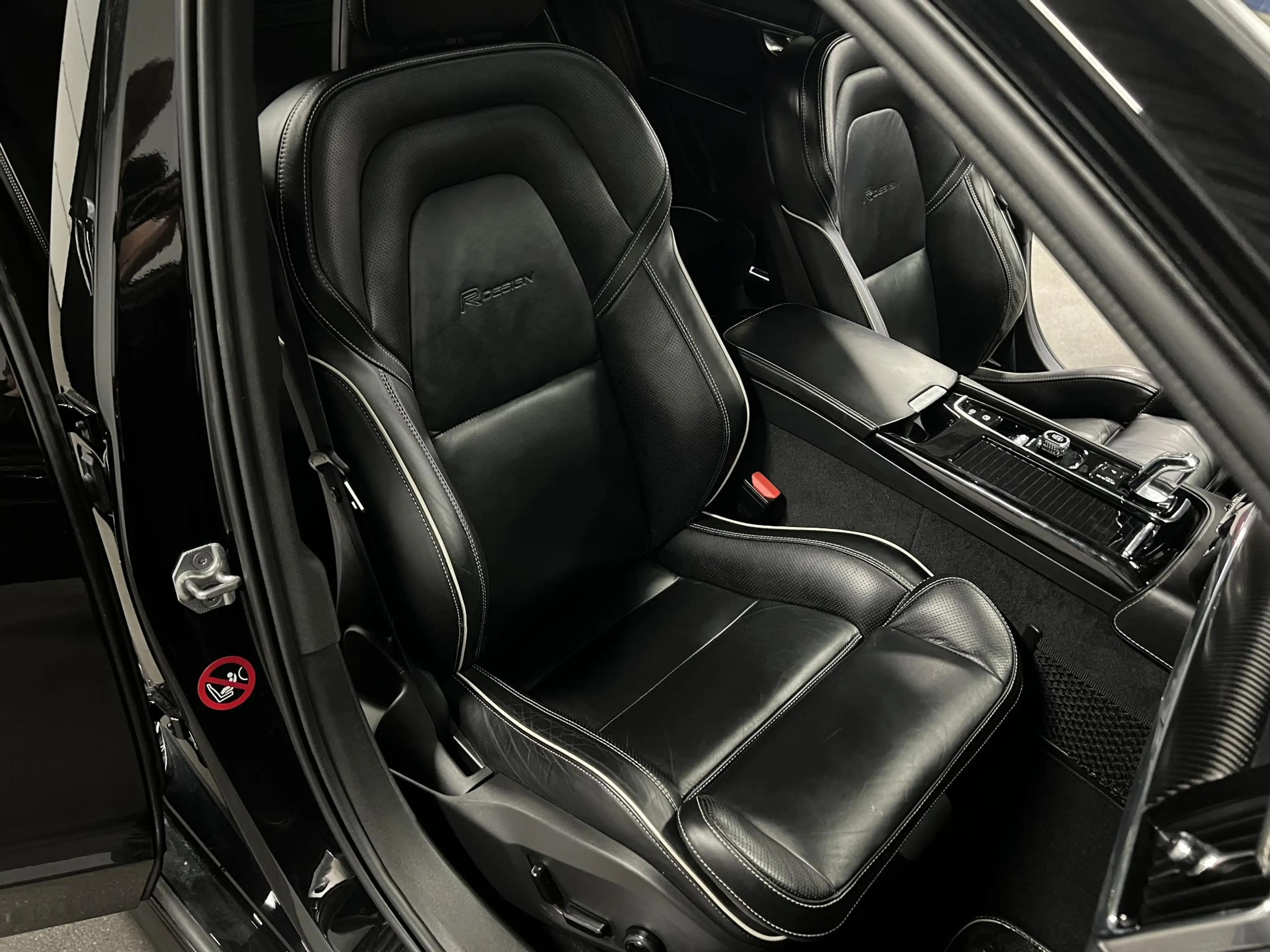 Volvo S90 2.0 T8 AWD Inscription Bowers & Wilkins | Open dak — photo 15