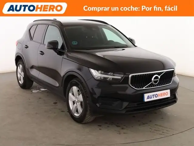 Volvo XC40 view 8