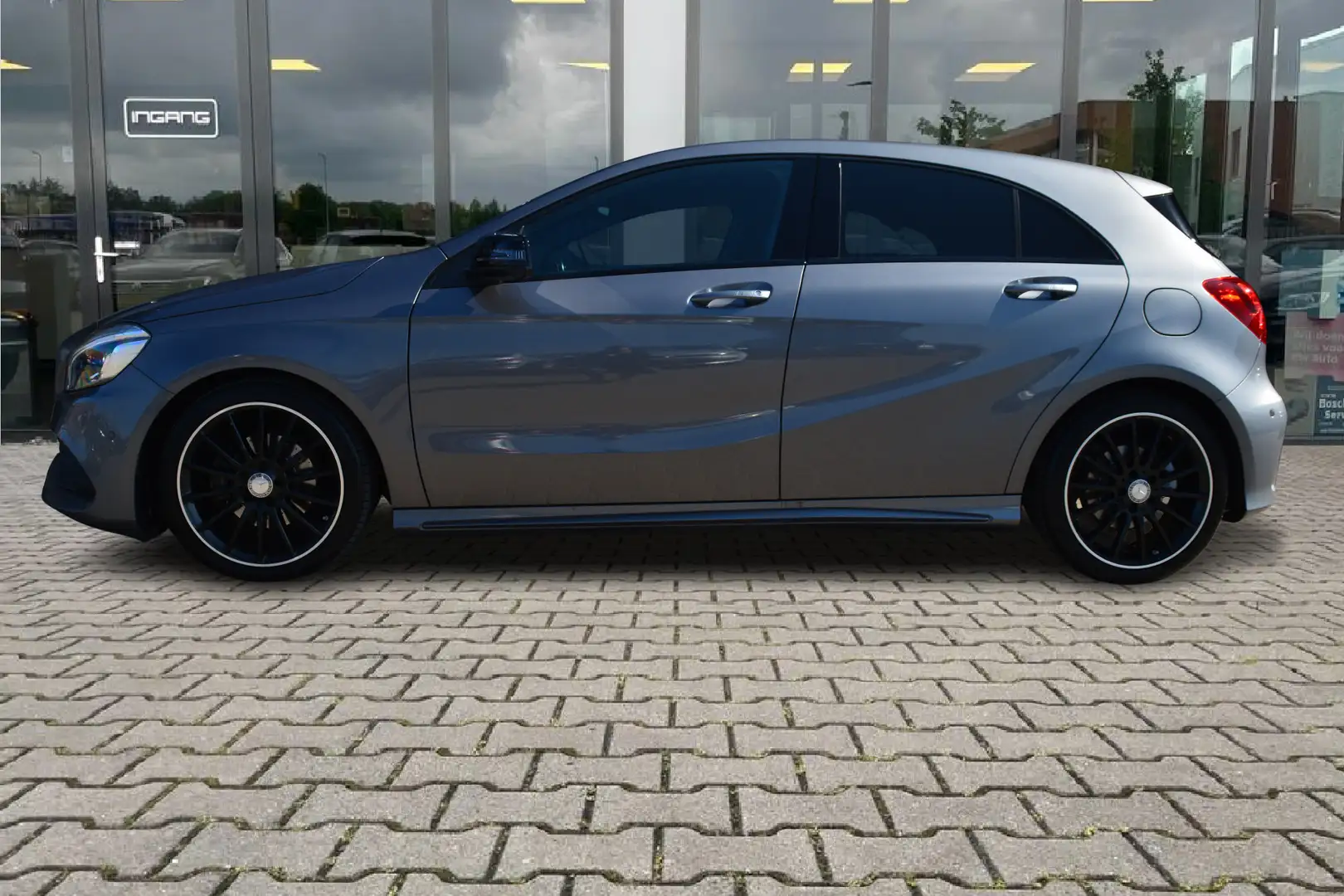 Mercedes-Benz A 160 AMG | Pano | Harman/Kardon | ACC | Gris - 2
