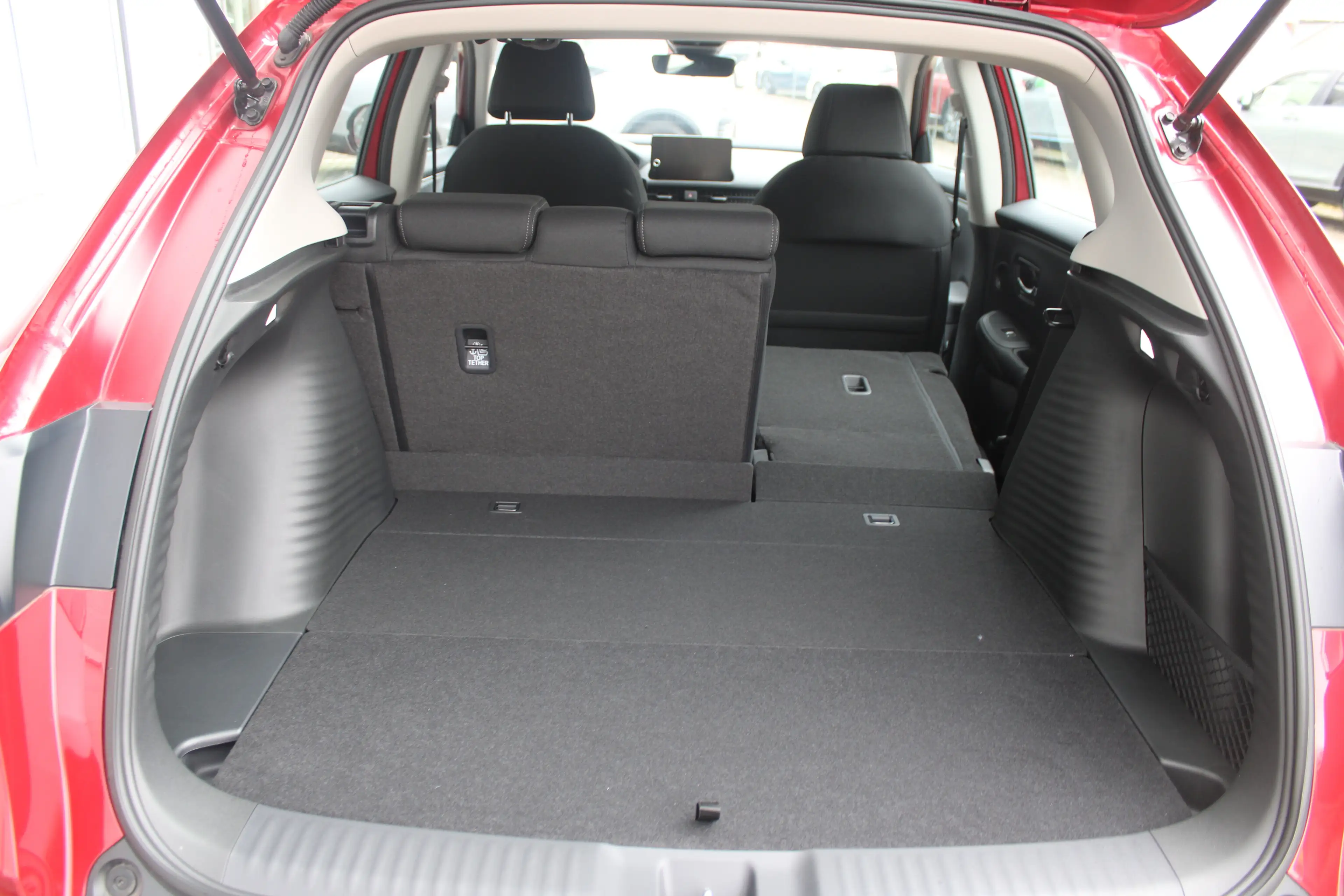 Honda ZR-V ZR-V e:HEV 2.0 i-MMD Hybrid Elegance — photo 11