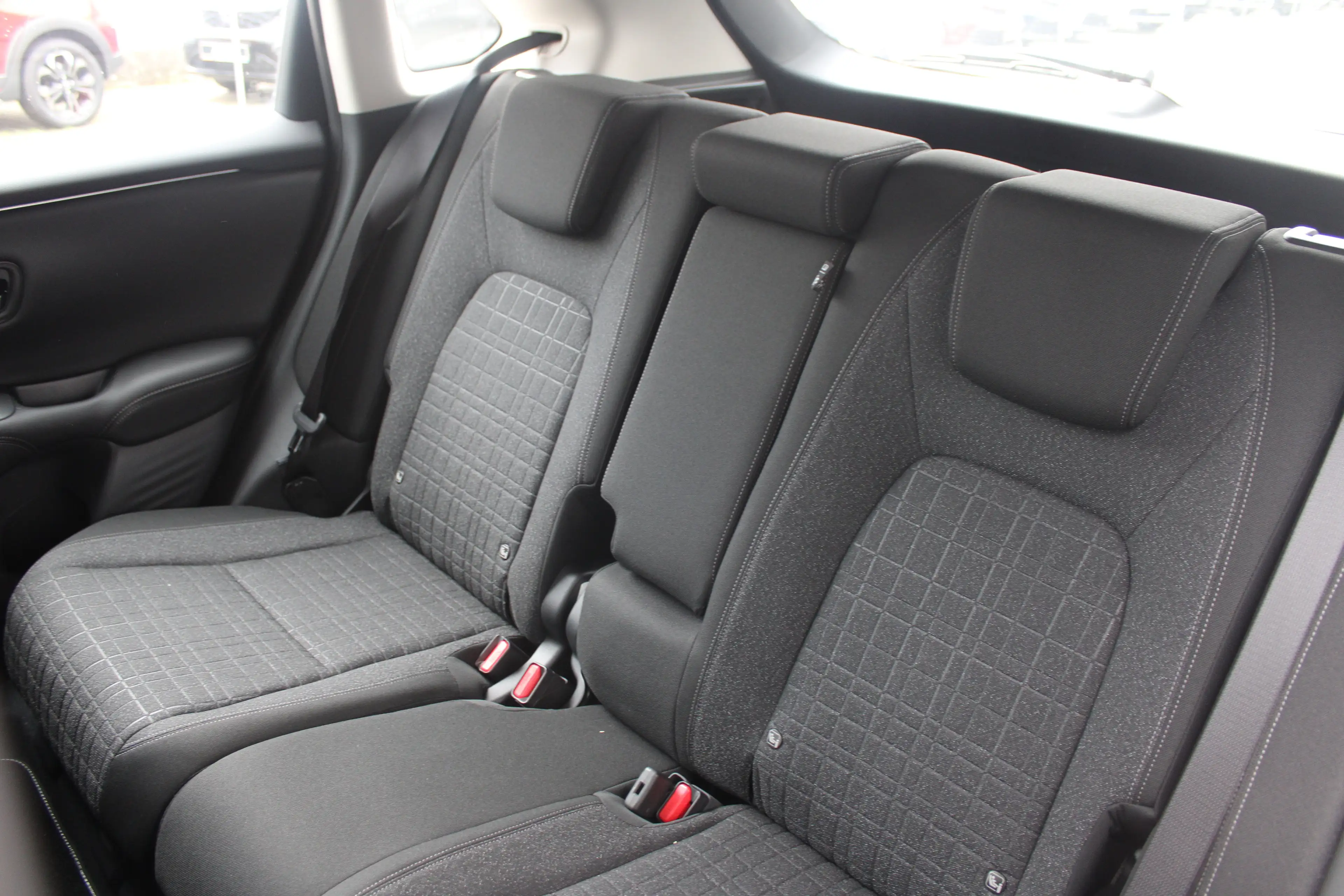 Honda ZR-V ZR-V e:HEV 2.0 i-MMD Hybrid Elegance — photo 15