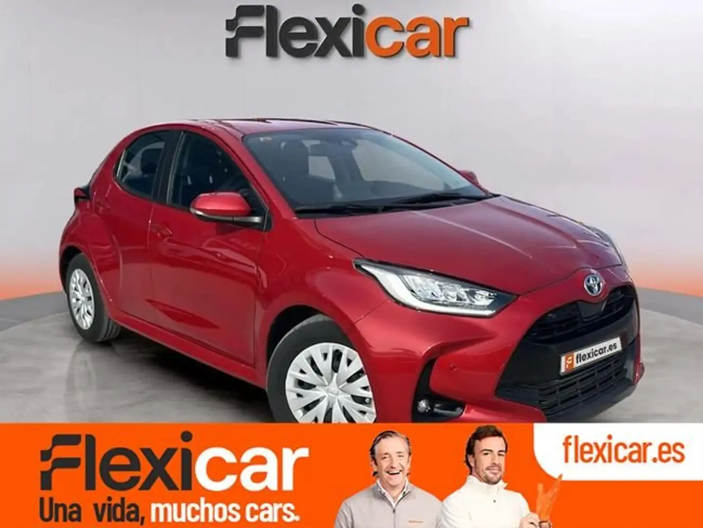 Toyota Yaris 120H 1.5 Active Plus Burdeos - 1