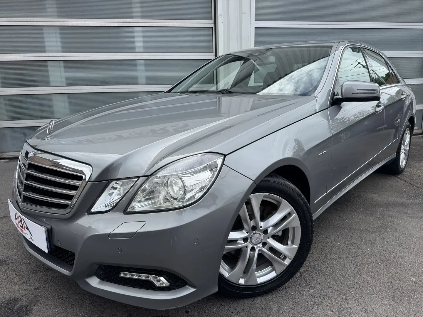 Mercedes-Benz E 220 Classe CDI BlueEfficiency Avantgarde Executive - 1