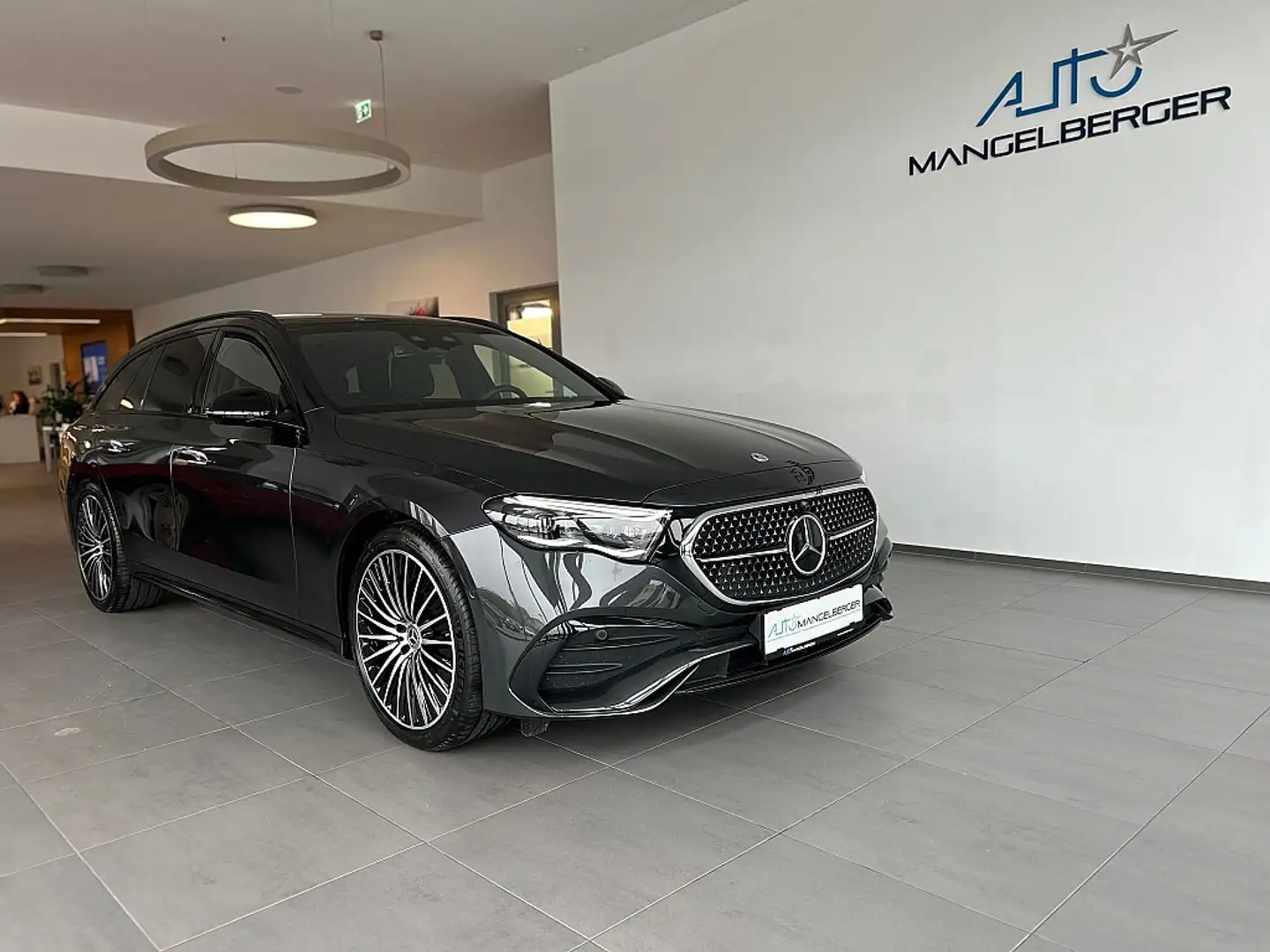 Mercedes-Benz E 300 de T  4Matic Aut. AMG VOLL *Hyperscreen BURMEST... Gris - 1
