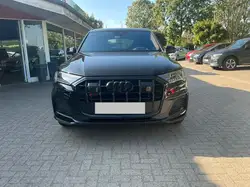 Audi SQ7 Q7 TFSI quattro tiptronic competition plus