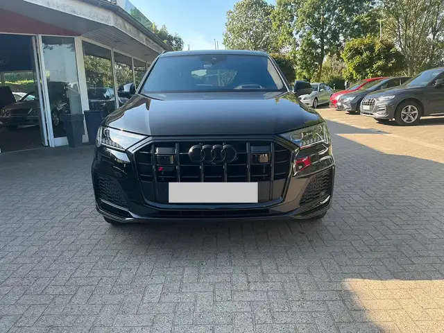 Audi SQ7 Q7 TFSI quattro tiptronic competition plus