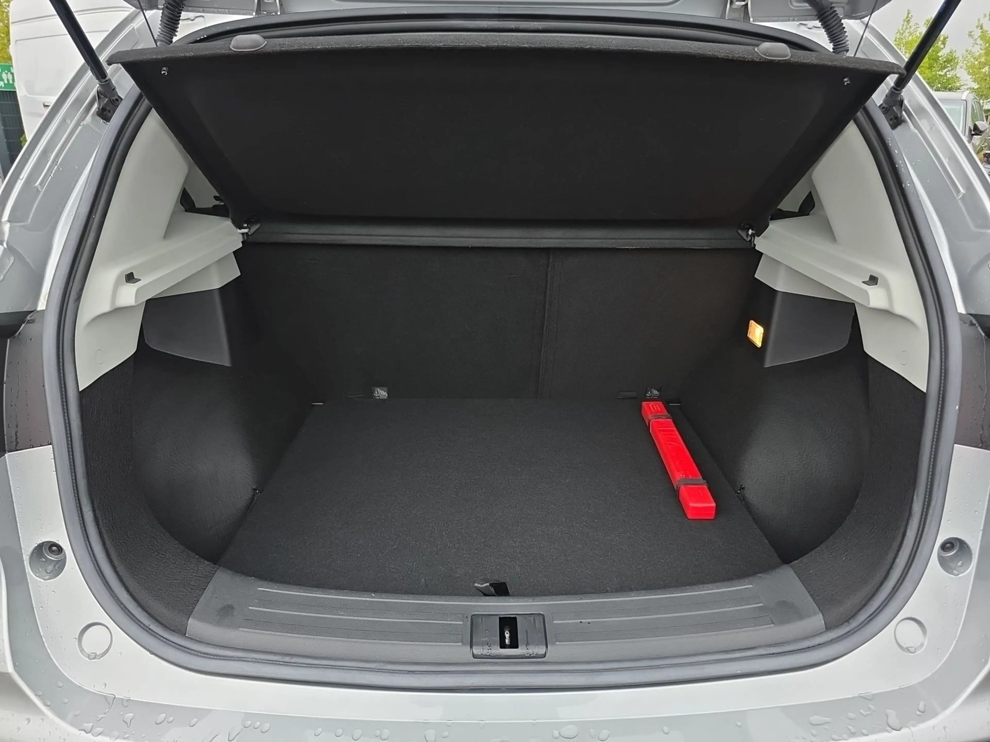 MG ZS 1.0 Luxury Android Apple 360° Tempomat Leder — photo 9