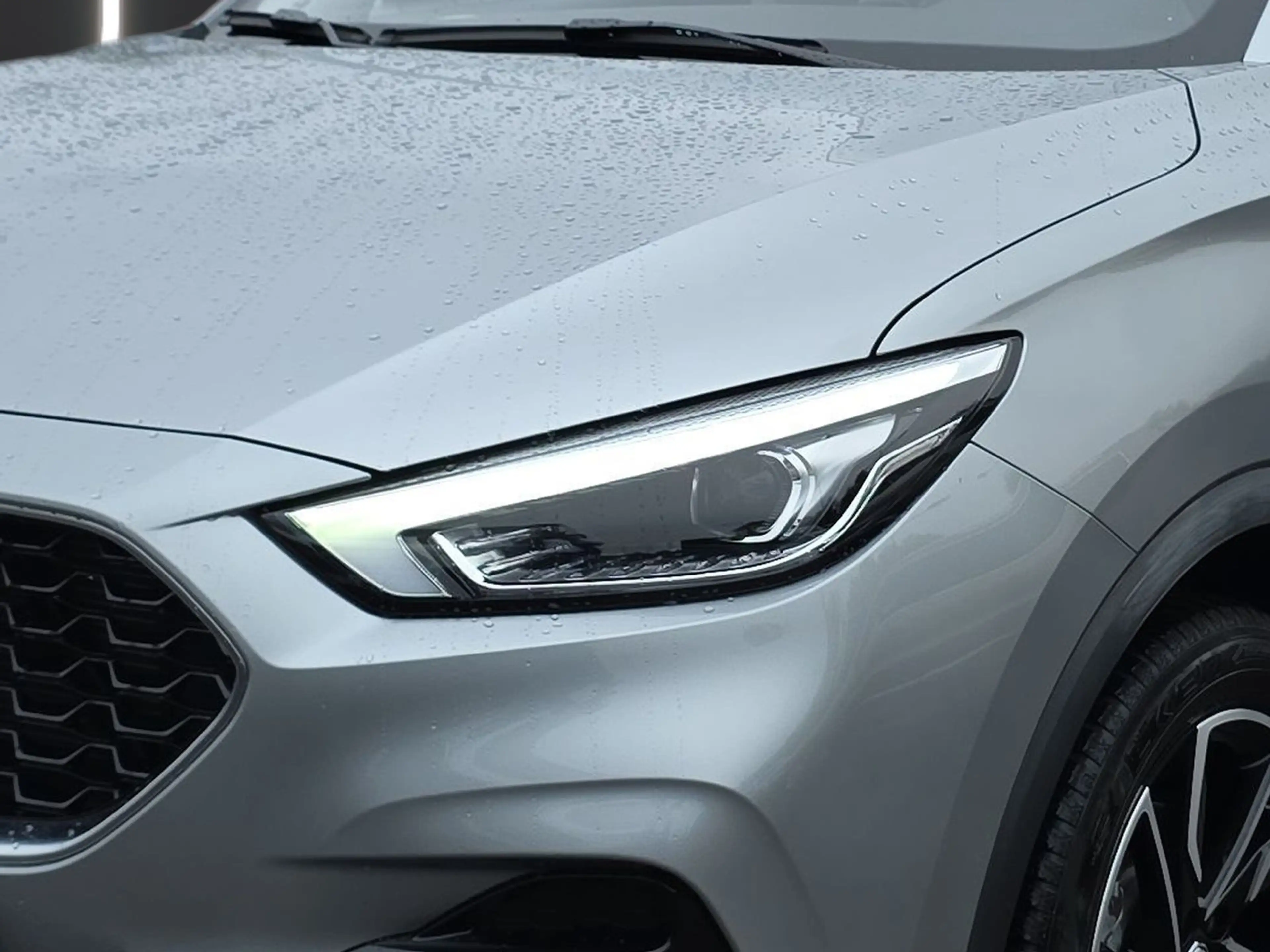 MG ZS 1.0 Luxury Android Apple 360° Tempomat Leder — photo 7