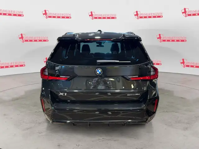 BMW X1 view 3