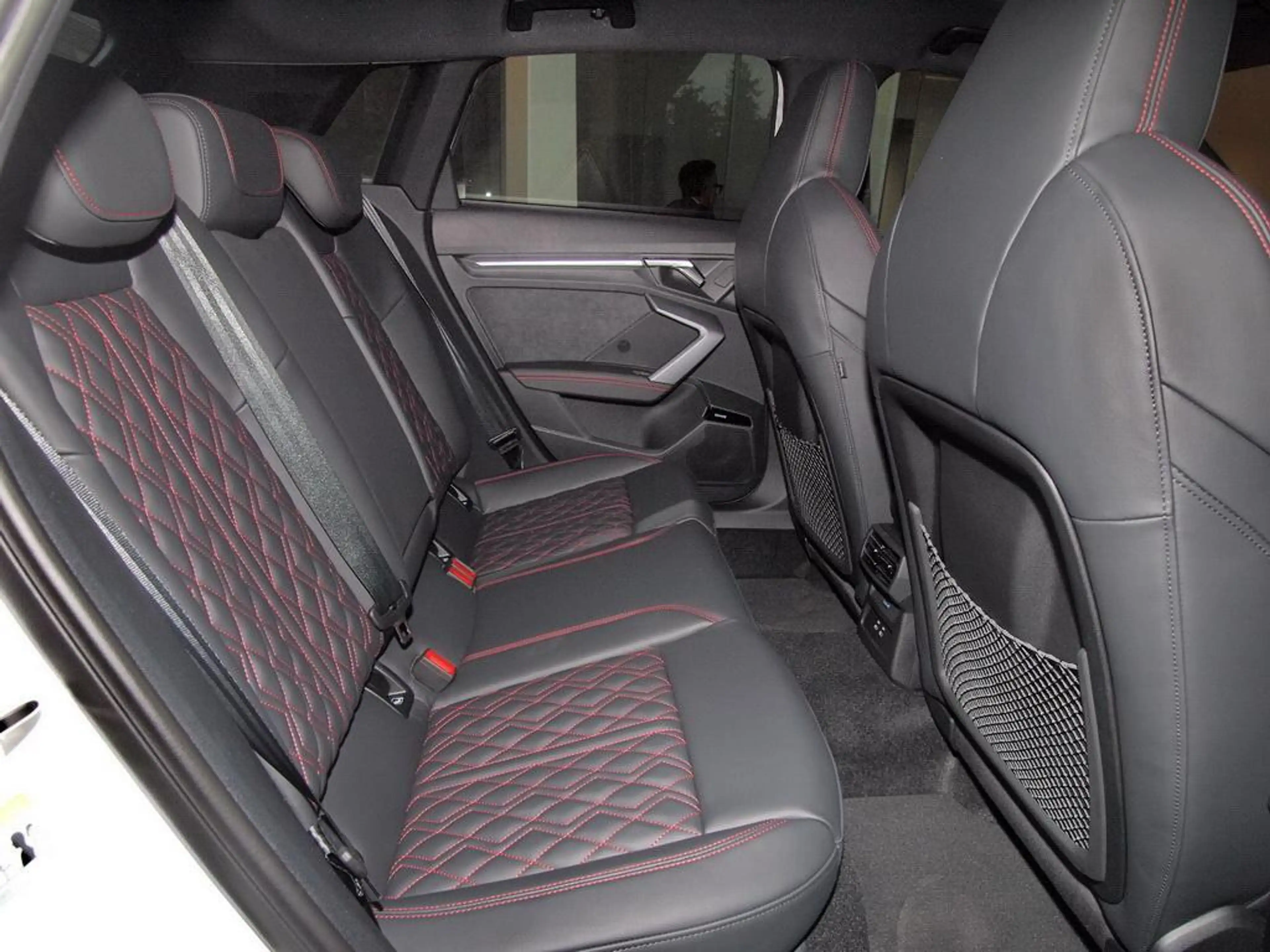 Audi A3 S line 35 TFSI S tronic Alu-19`ACC — photo 5