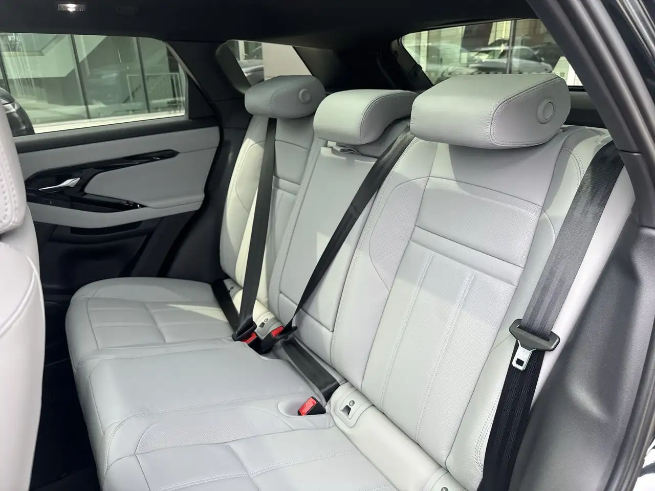 Land Rover Range Rover Evoque снимка Land Rover Range Rover Evoque