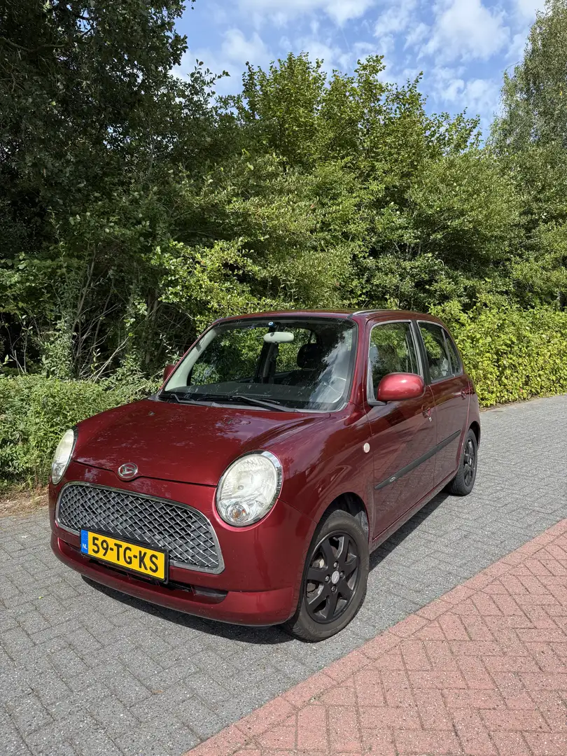 Daihatsu Trevis 1.0 Červená - 1