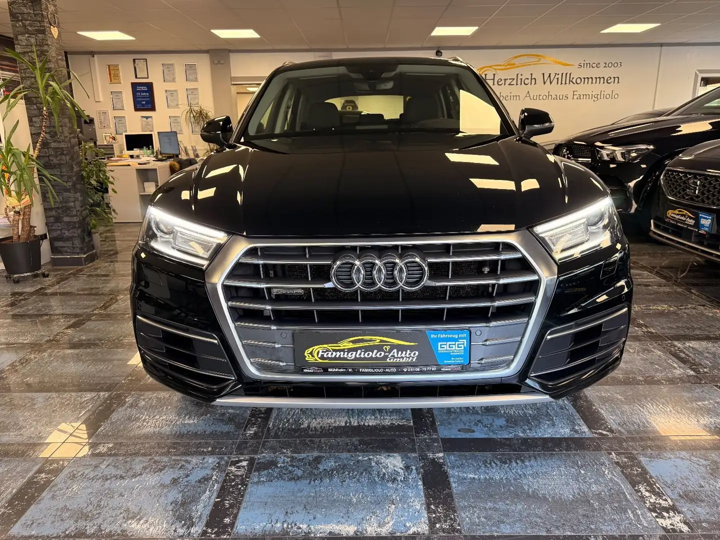 Audi Q5 40 TDI quattro sport/Xenon/Navi/Kamera/ Schwarz - 2