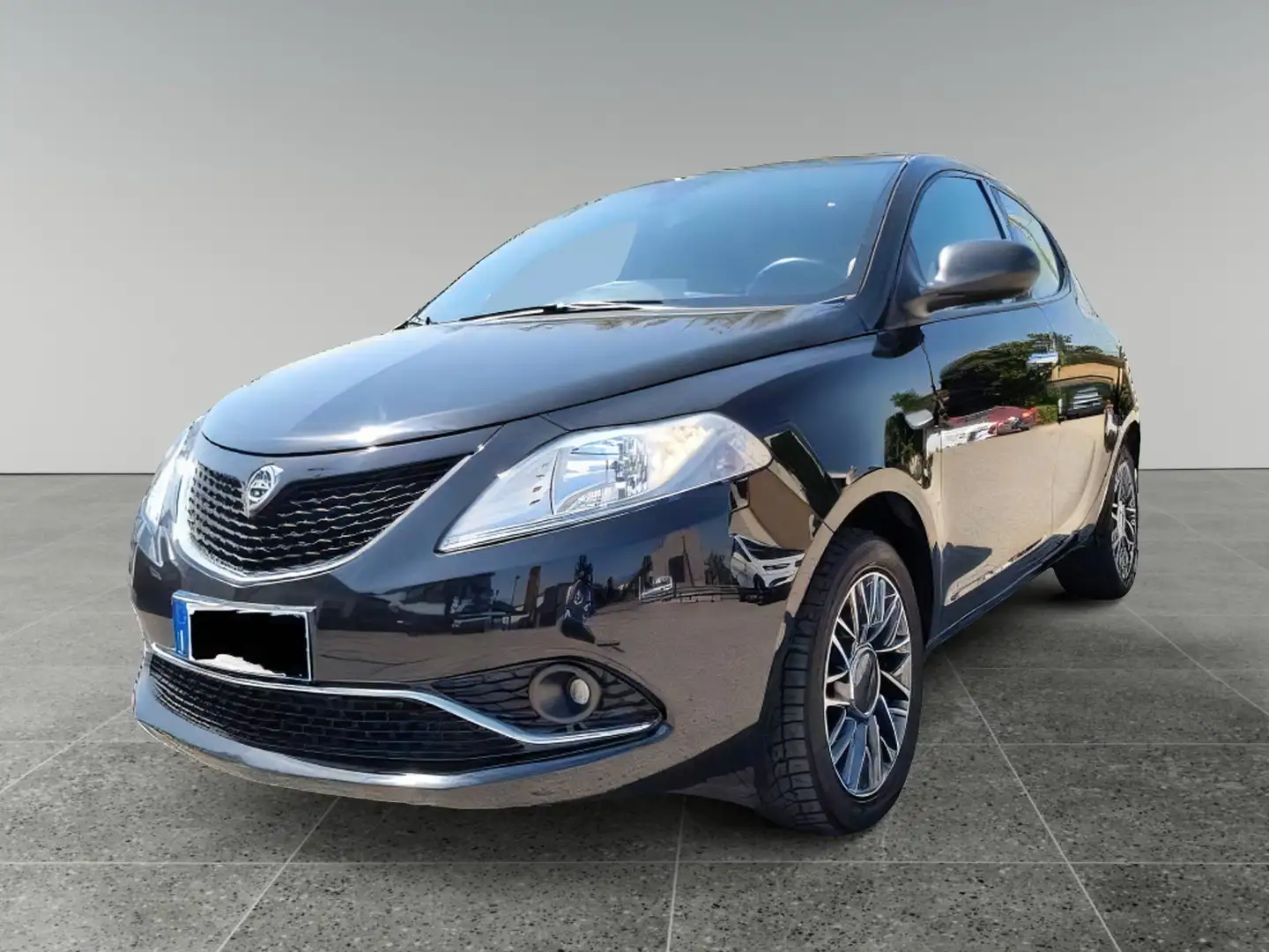Lancia Ypsilon 3ª serie 1.3 MJT 16V 95 CV 5 porte S&S Silver Nero - 1