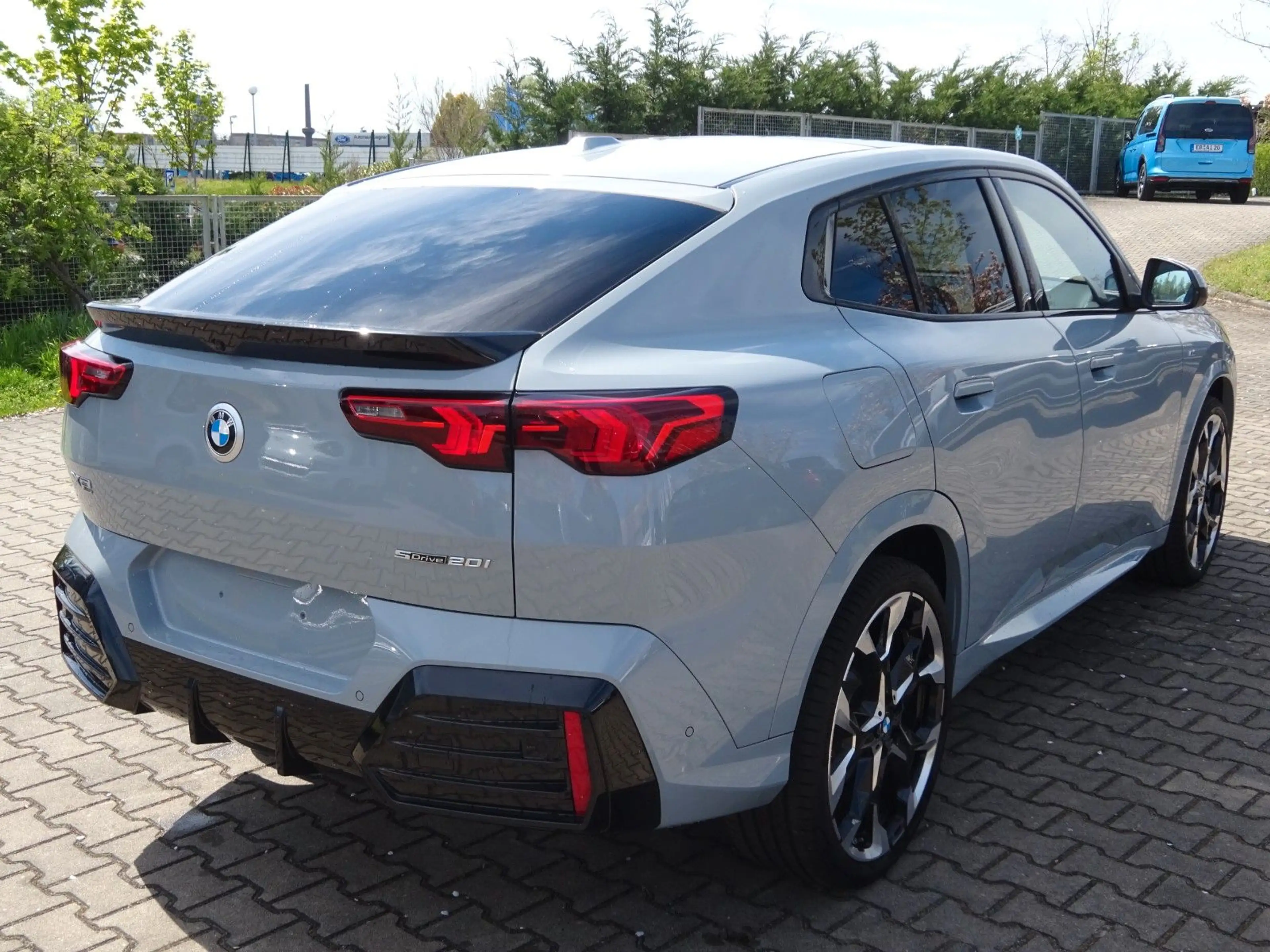 BMW X2 20 i sDrive M Sport Panorama 21-Zoll — photo 8