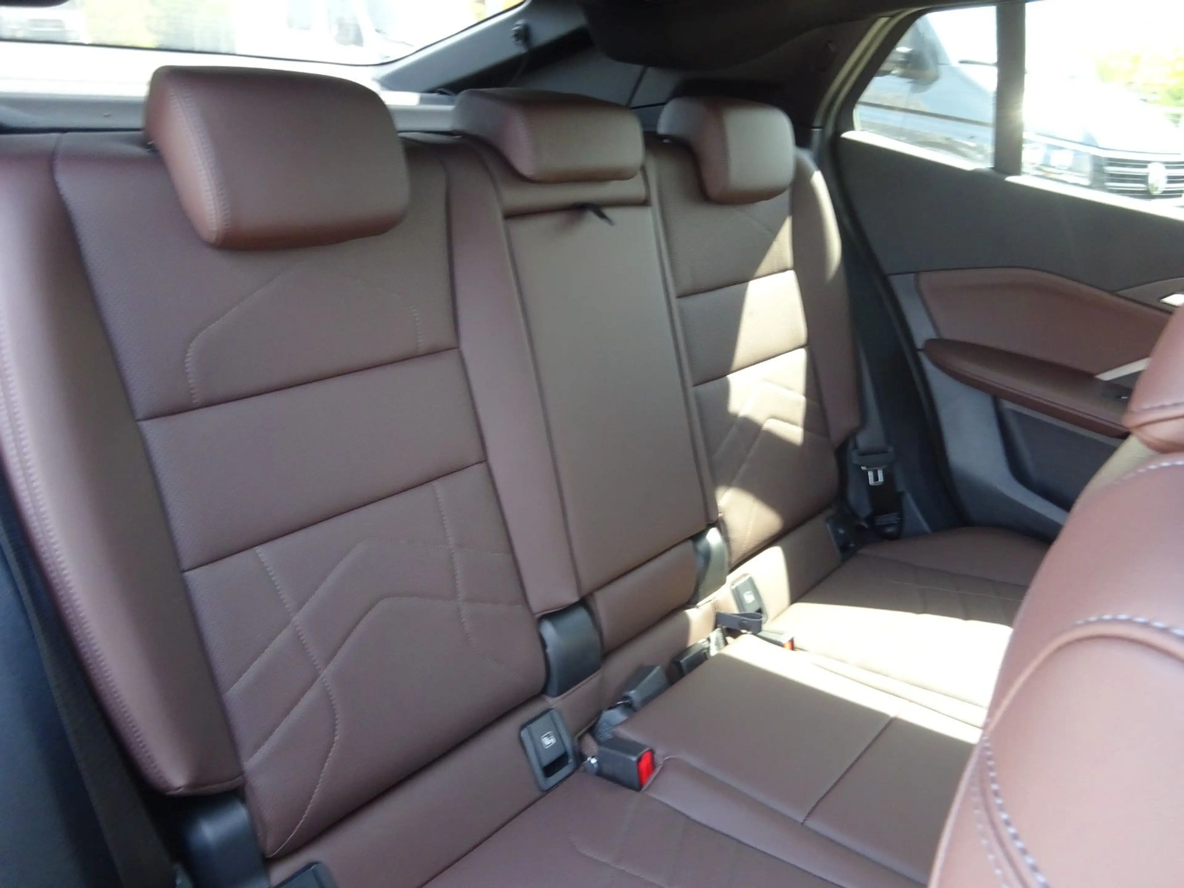 BMW X2 20 i sDrive M Sport Panorama 21-Zoll — photo 13