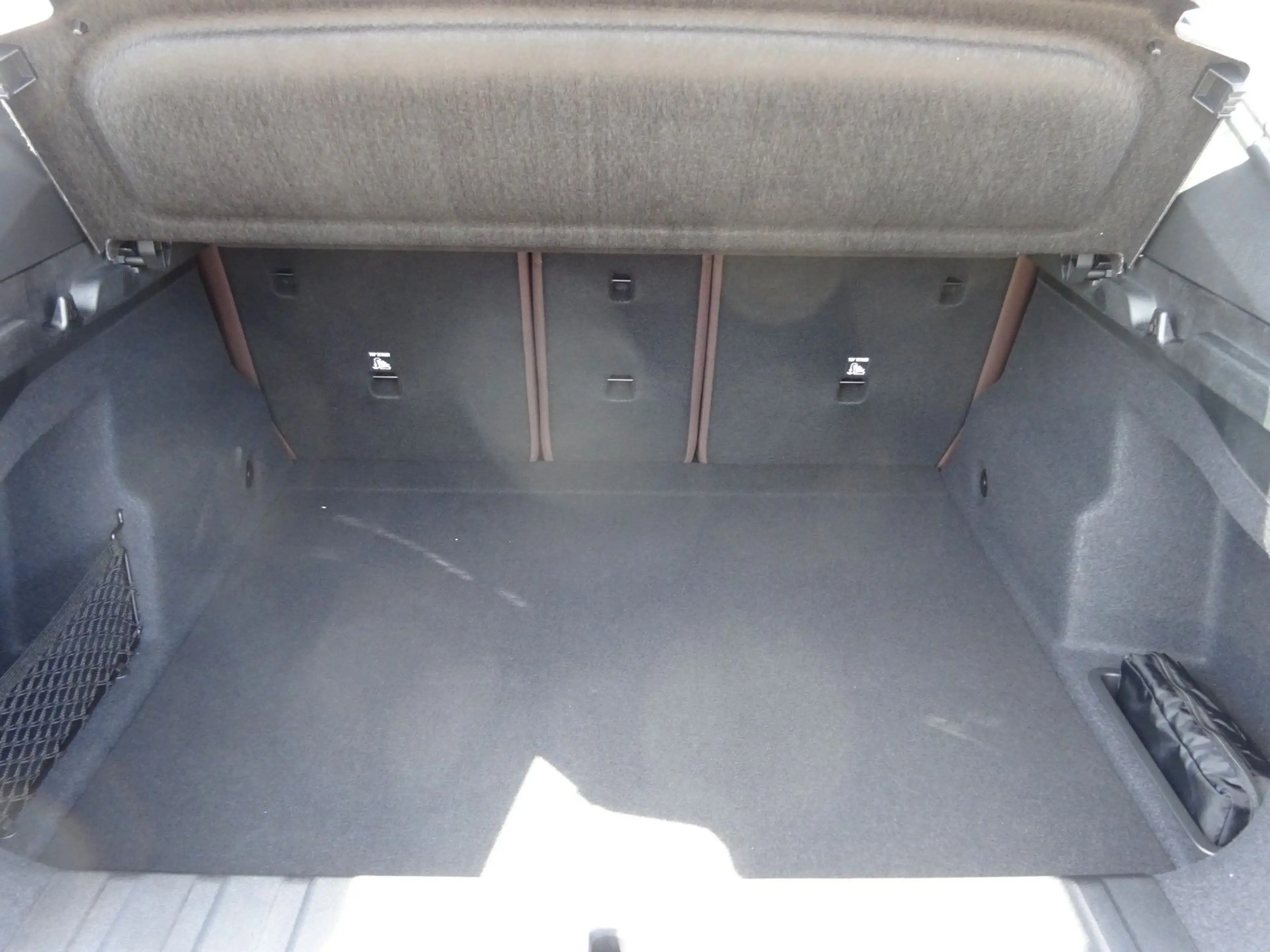 BMW X2 20 i sDrive M Sport Panorama 21-Zoll — photo 6