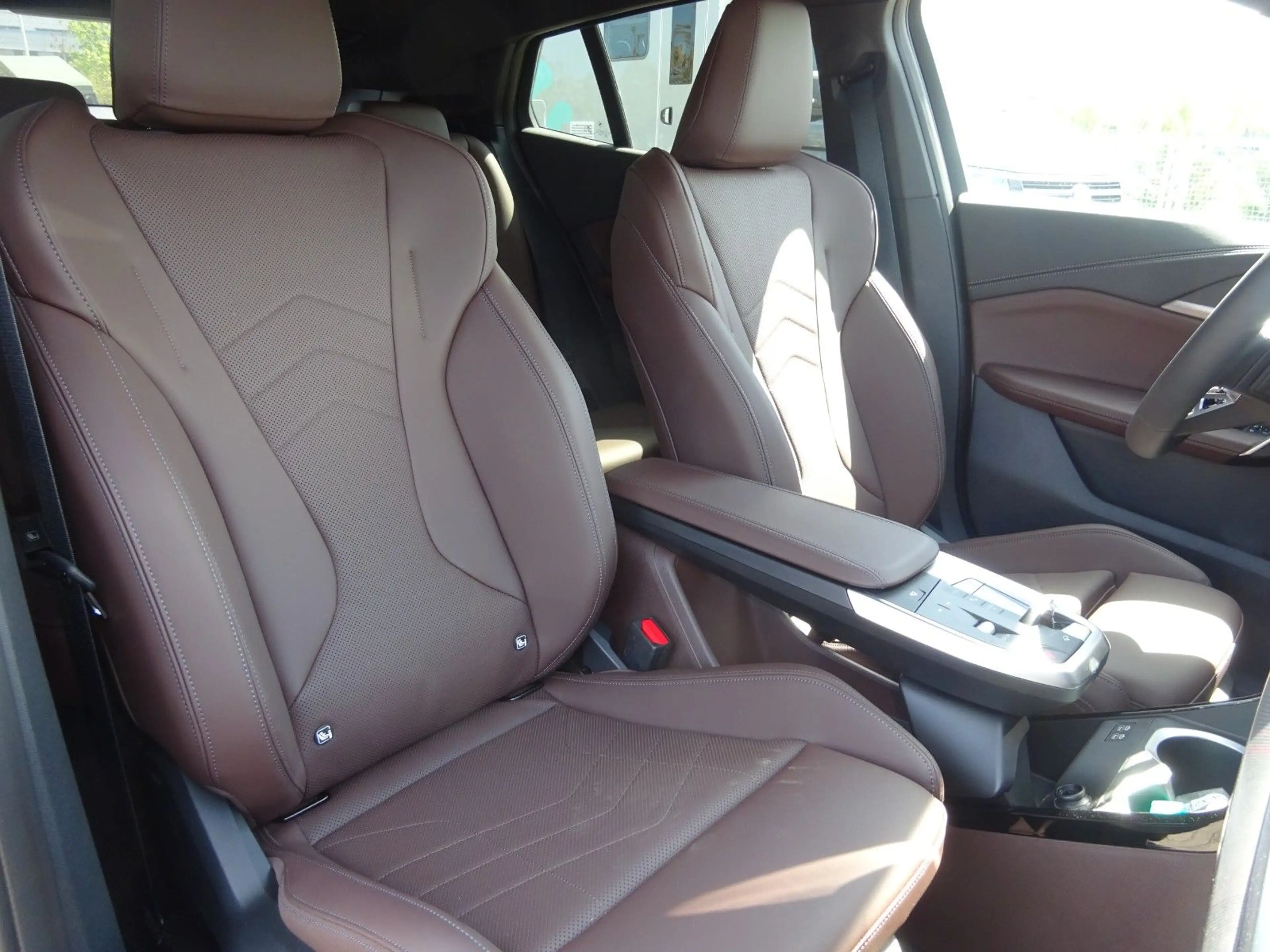 BMW X2 20 i sDrive M Sport Panorama 21-Zoll — photo 11