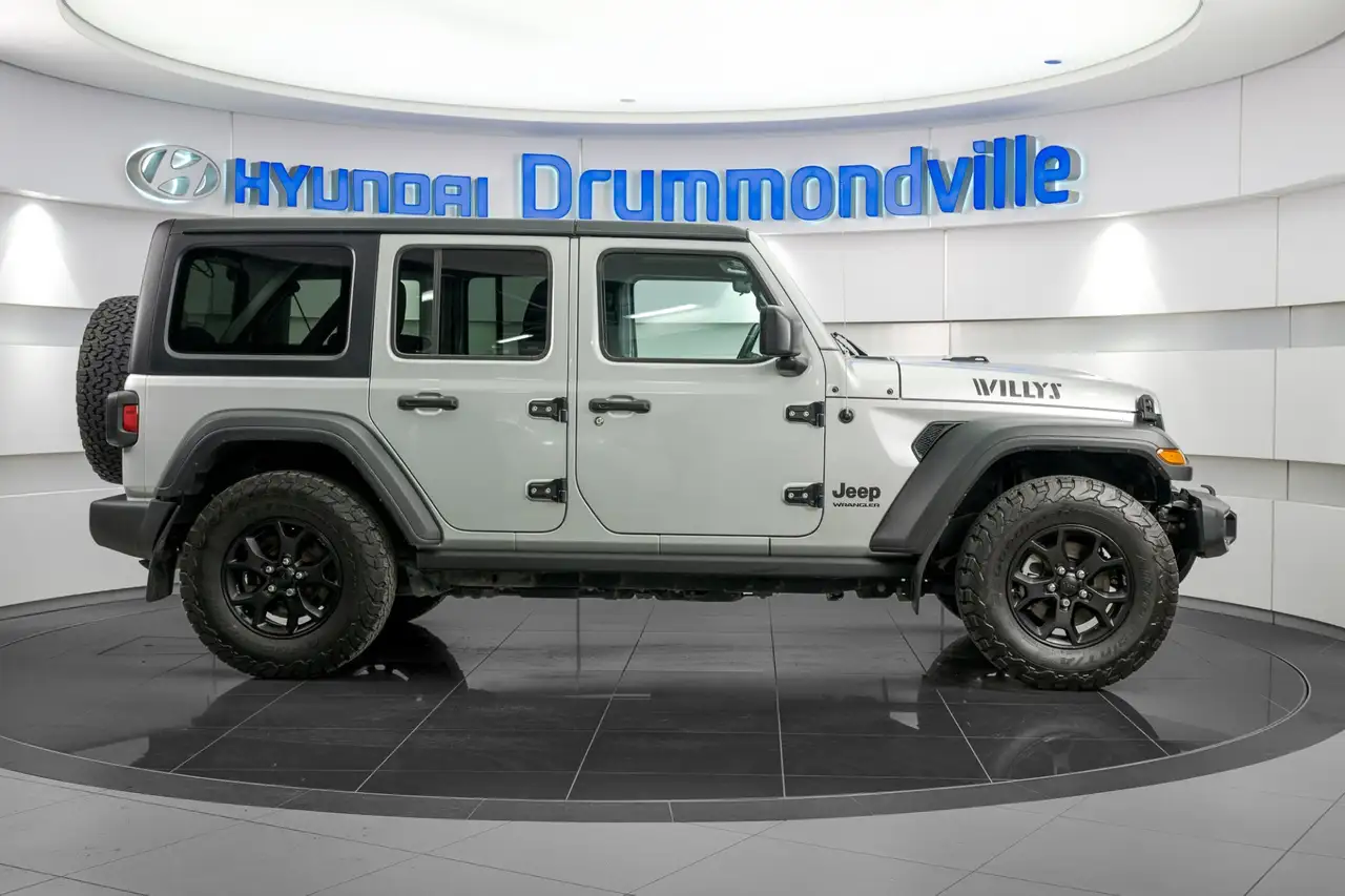 Jeep Wrangler снимка Jeep Wrangler