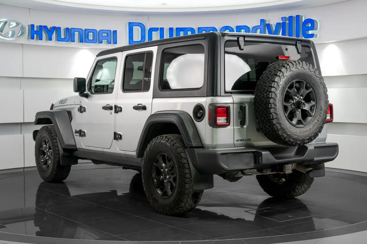 Jeep Wrangler снимка Jeep Wrangler
