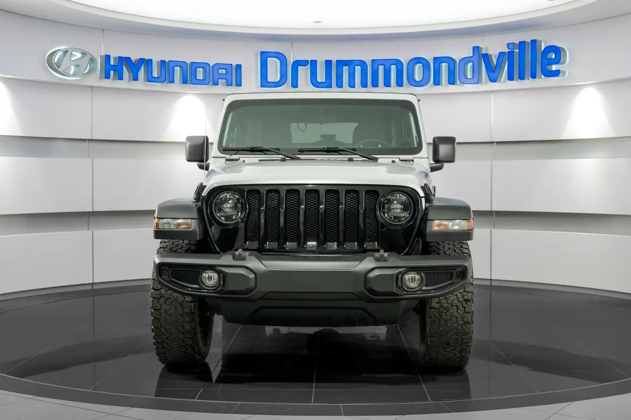 Jeep Wrangler снимка Jeep Wrangler