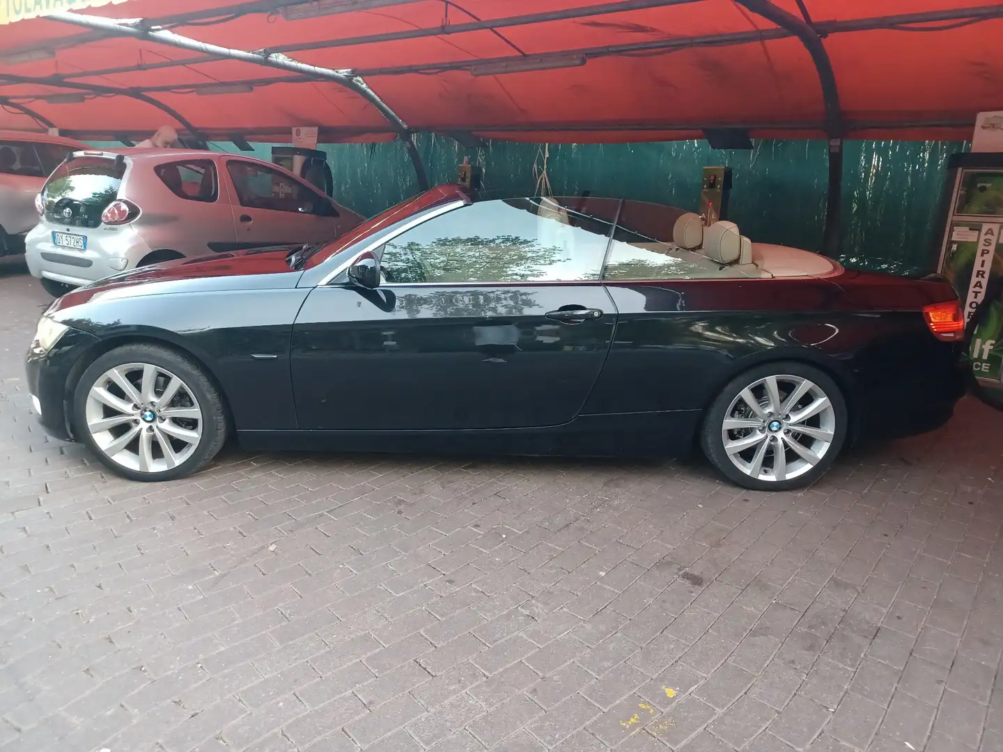 BMW 320 320d Cabrio Futura - 1