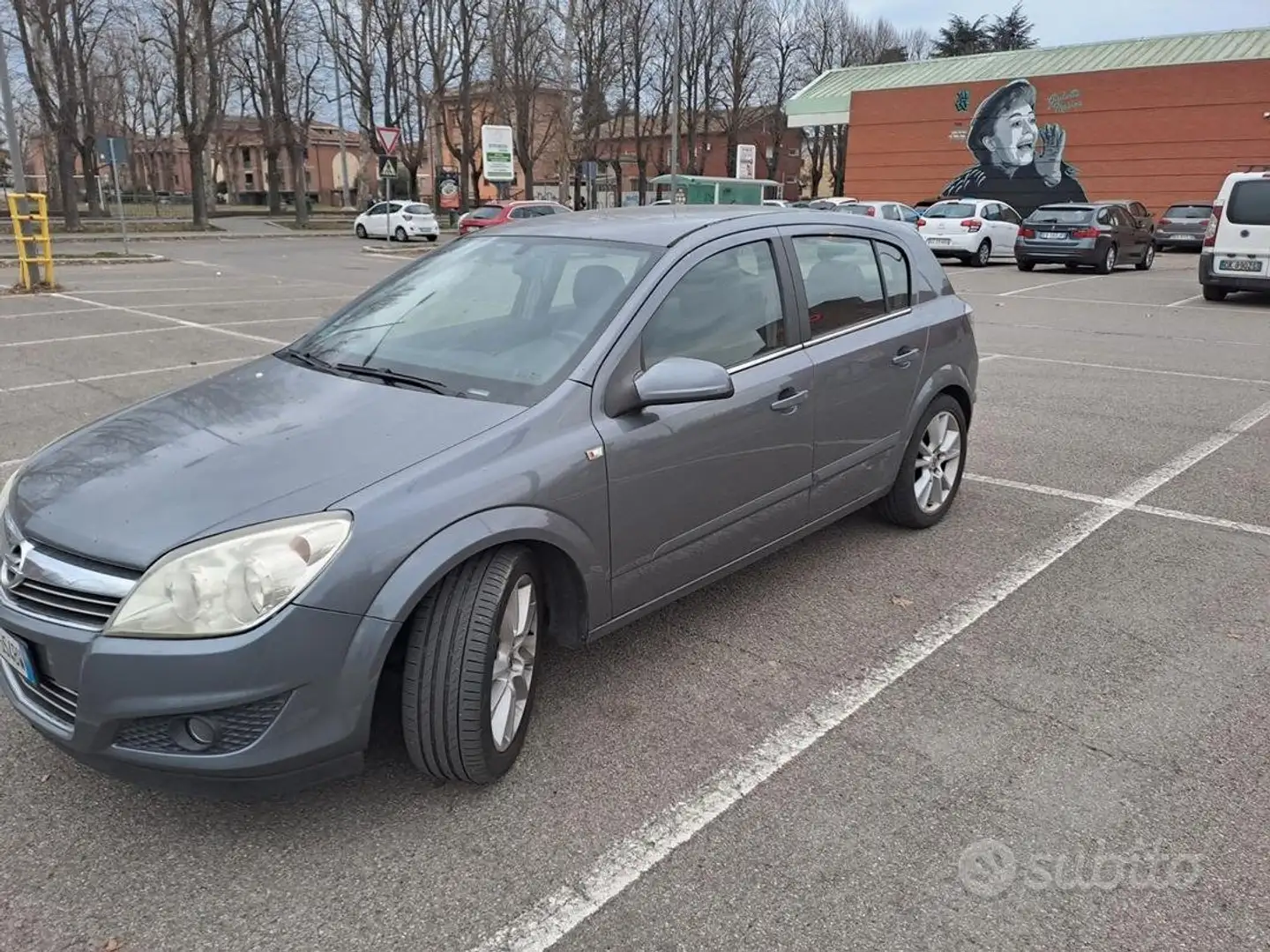 Opel Astra Astra III 2008 5p 1.7 cdti Cosmo 125cv 6m fap Grigio - 1