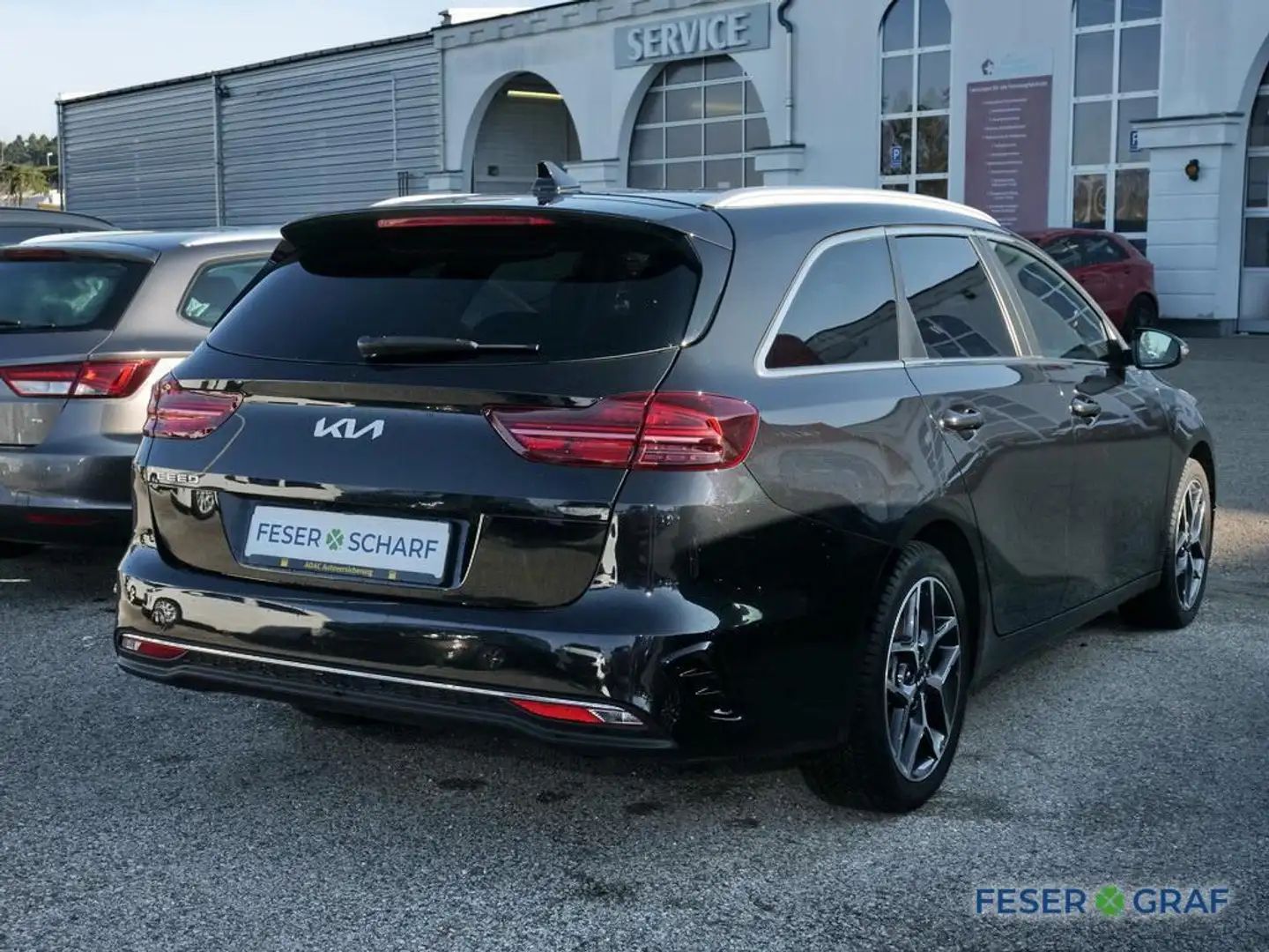 Kia Ceed SW / cee'd SW 1.5T Vision Special Navi Klima Schwarz - 2