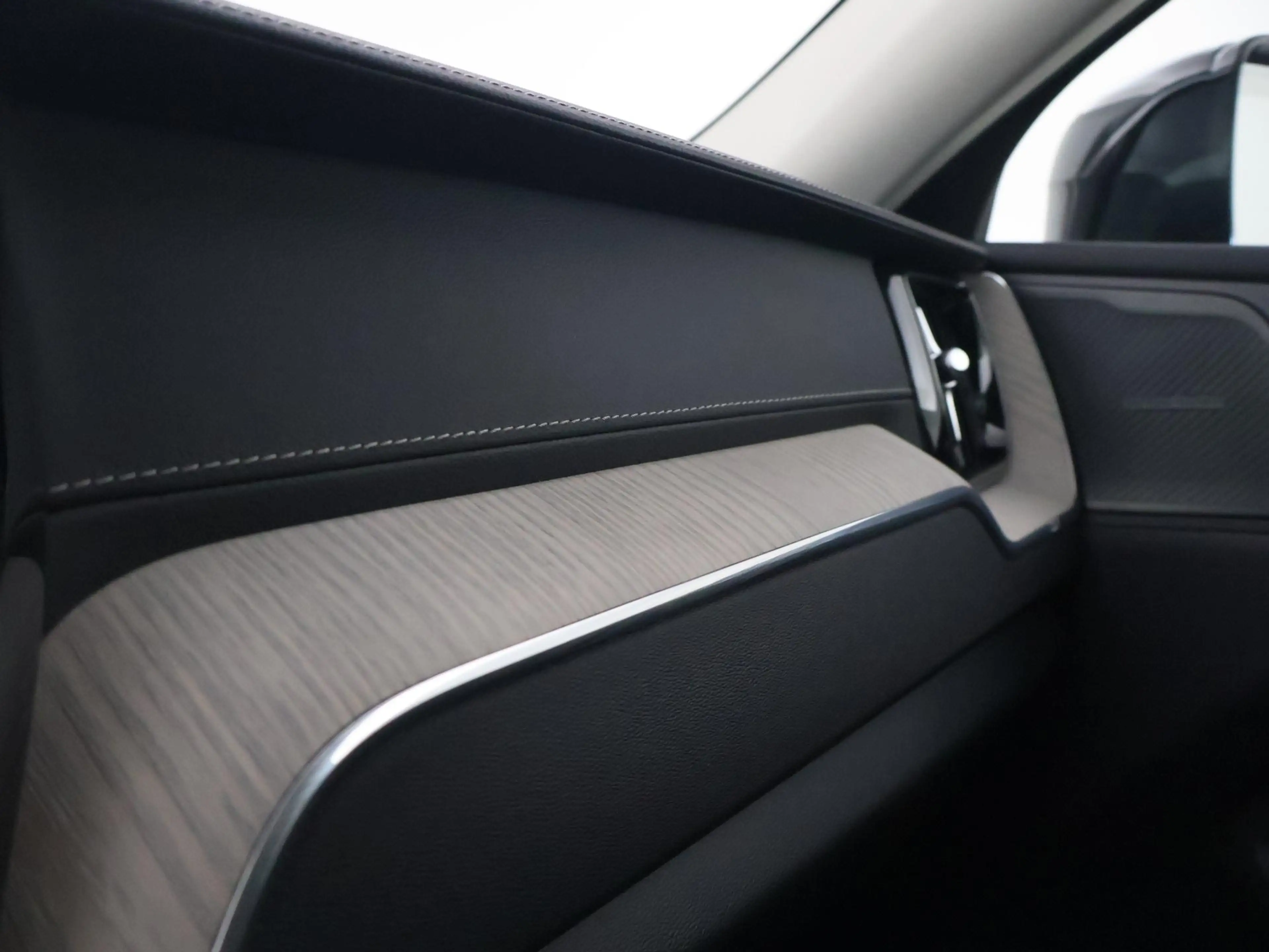 Volvo XC60 2.0 RECHARGE T8 390 PK AWD INSCRIPTION + LUCHTVERI — photo 29