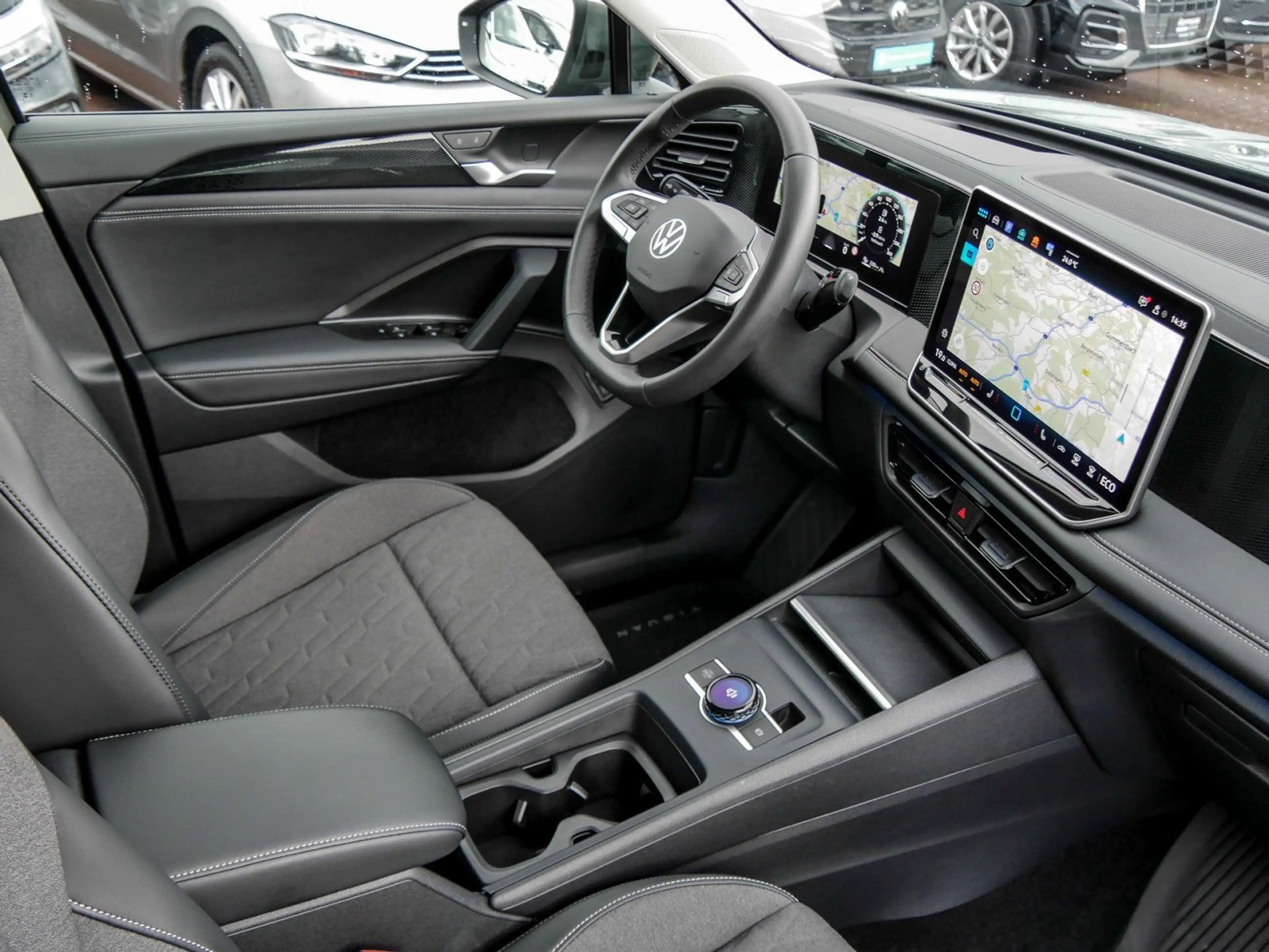 Volkswagen Tiguan 1.5 TSI eHybrid Life AHK HUD ACC DCC LENK — photo 3
