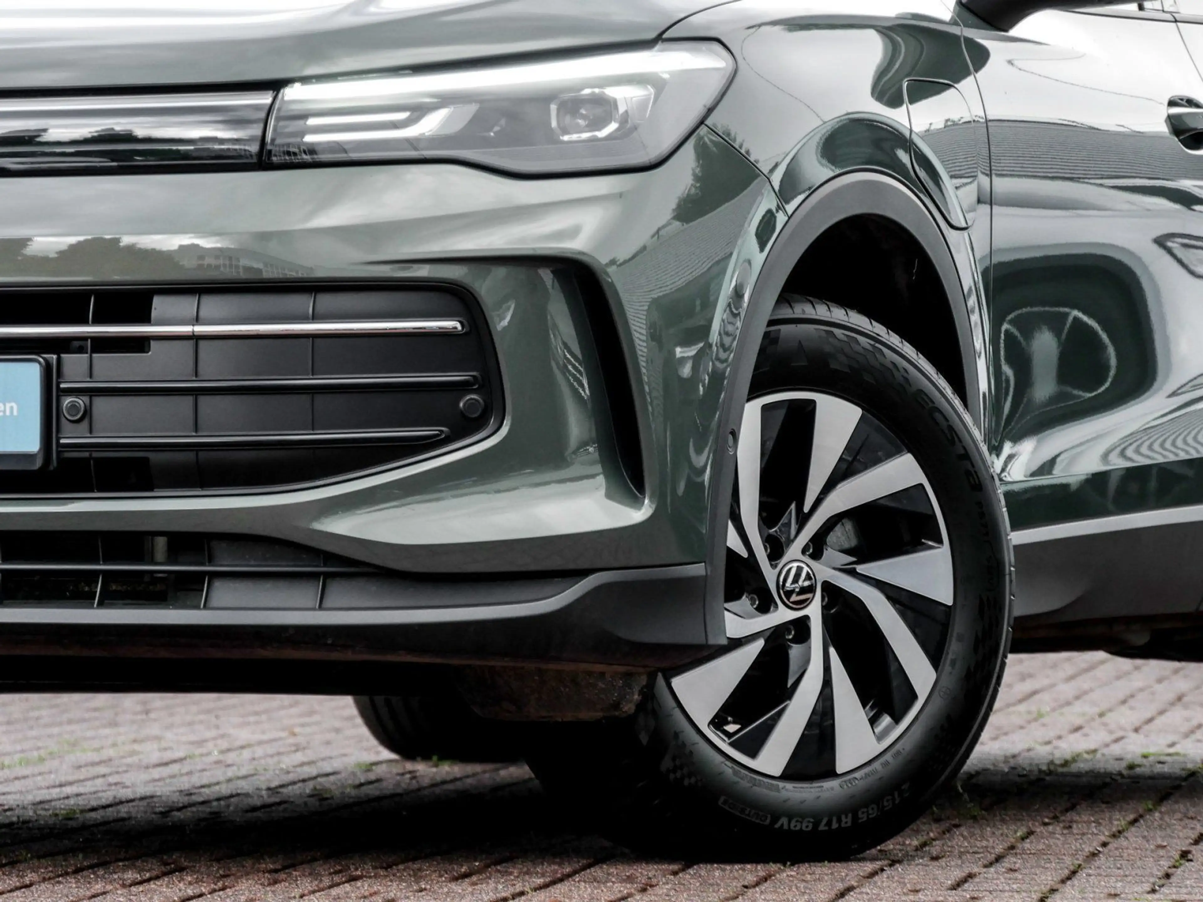 Volkswagen Tiguan 1.5 TSI eHybrid Life AHK HUD ACC DCC LENK — photo 5