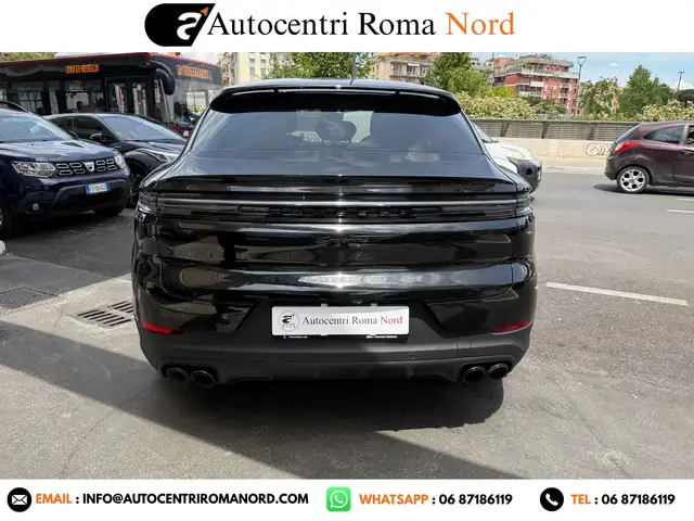 Porsche Cayenne view 4