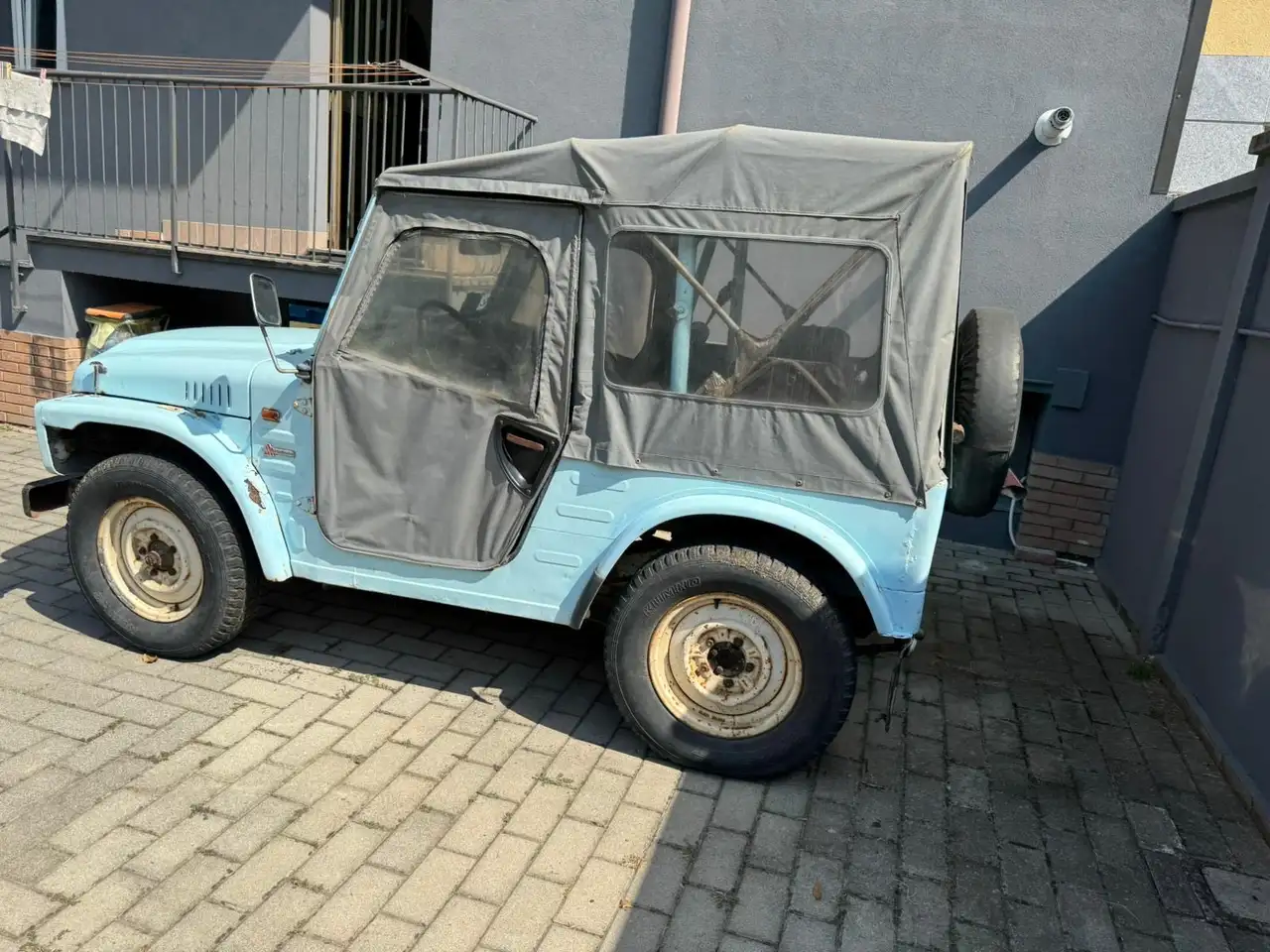 Suzuki LJ 80 MOTORE OK . Carrozzeria da restaurare, foto 4