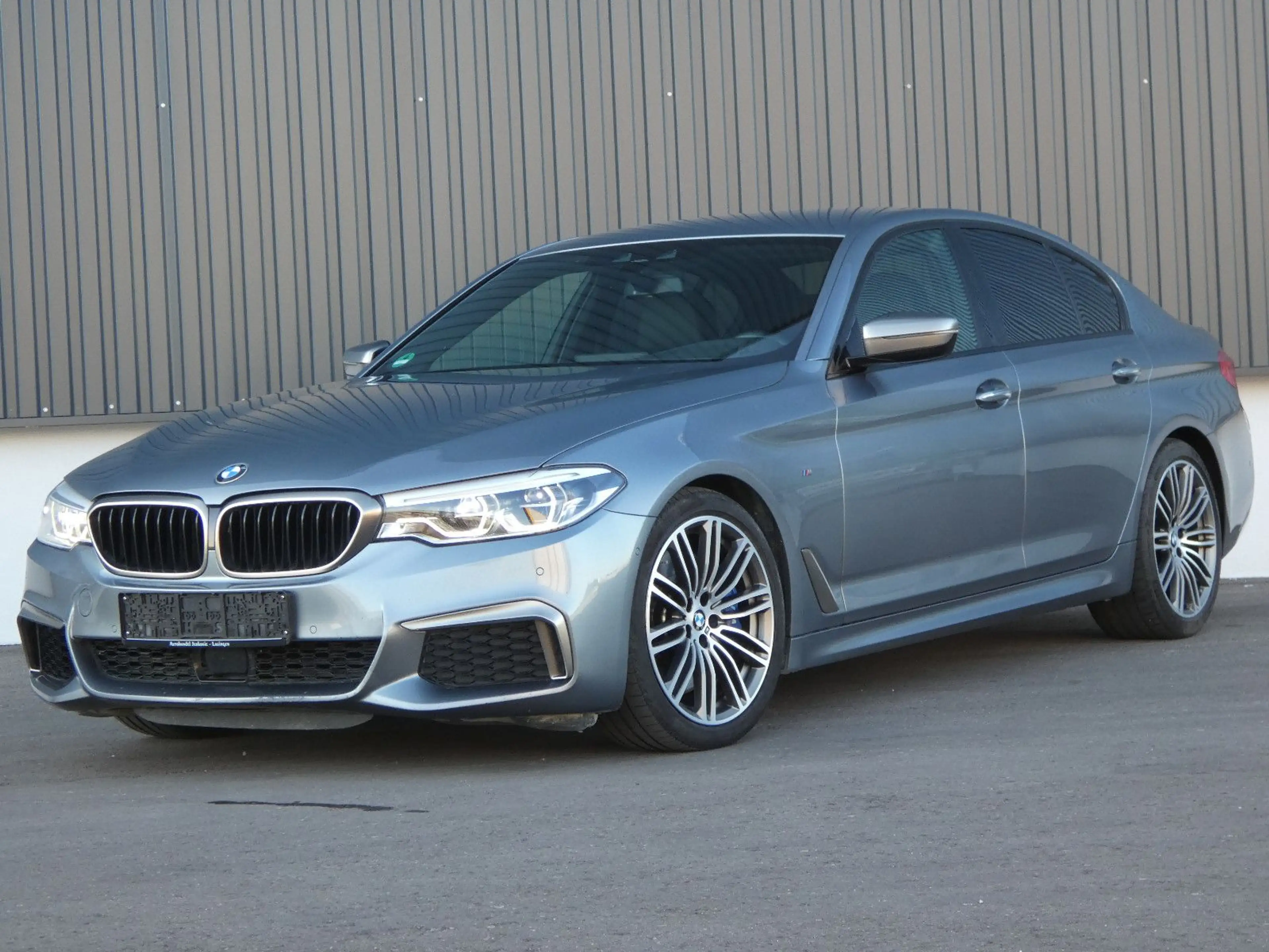 BMW 550 i xDrive A.LED Komfortsitze STHZG Sitzklima
