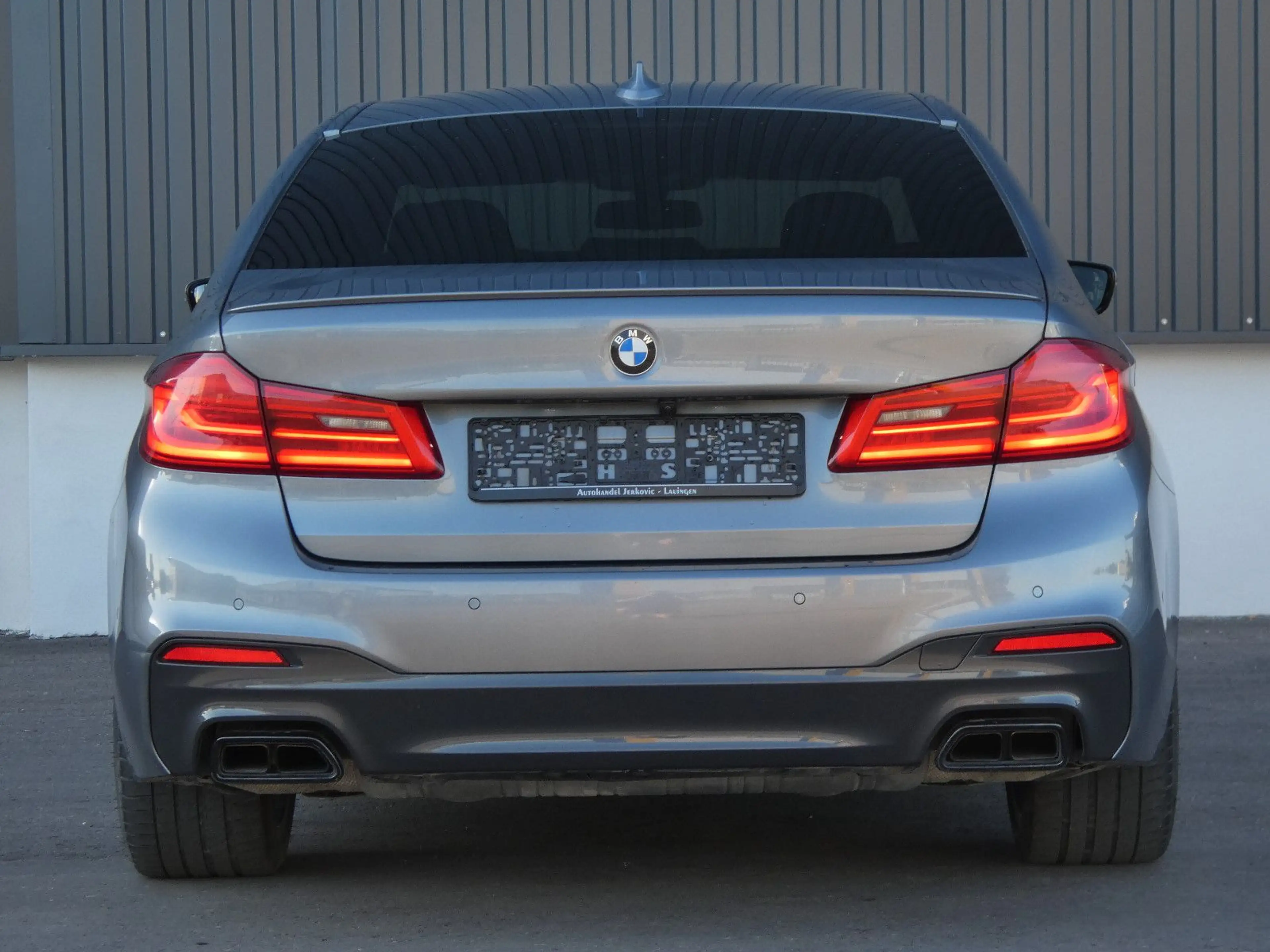BMW 550 i xDrive A.LED Komfortsitze STHZG Sitzklima — photo 31