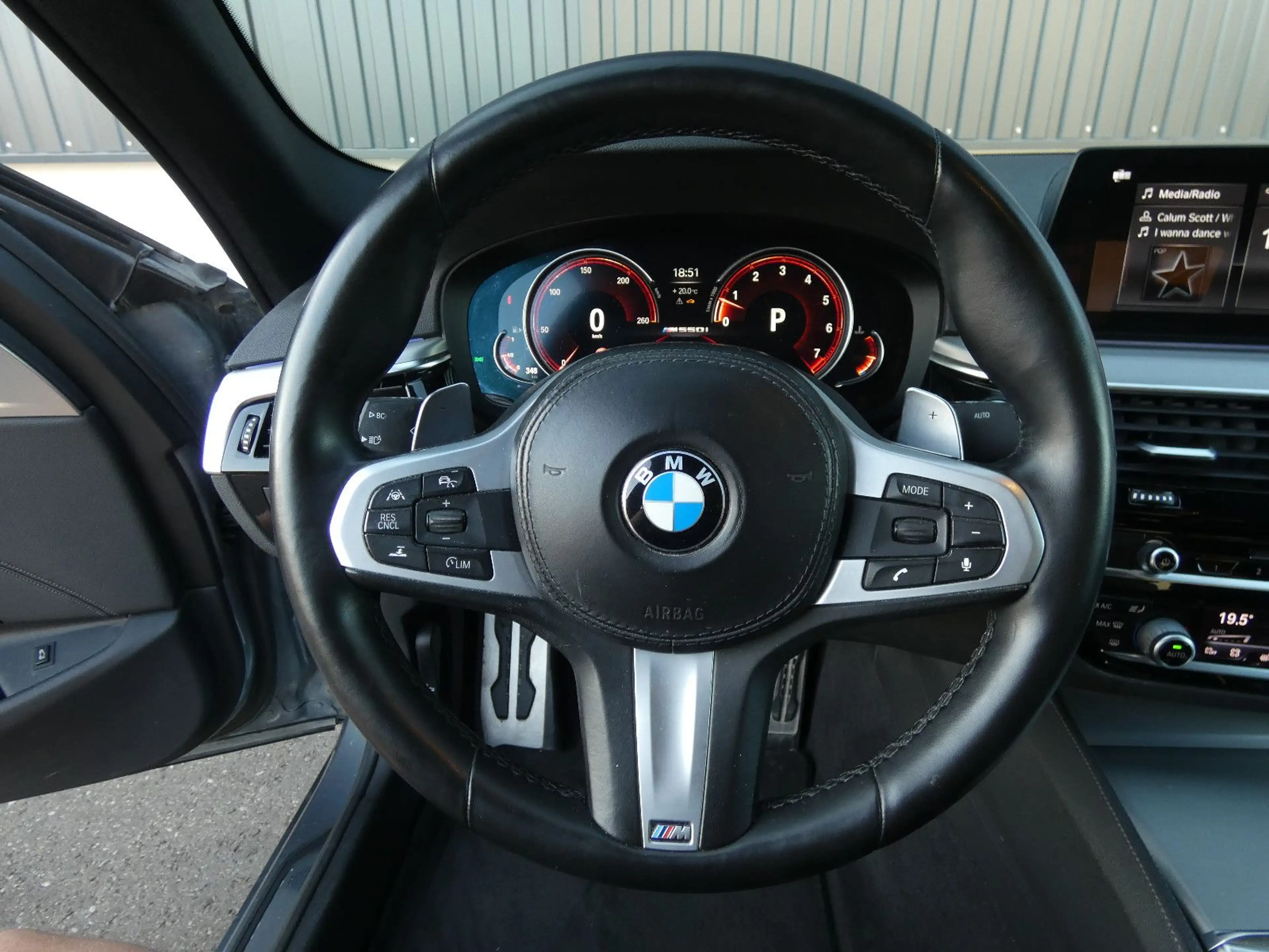 BMW 550 i xDrive A.LED Komfortsitze STHZG Sitzklima — photo 13