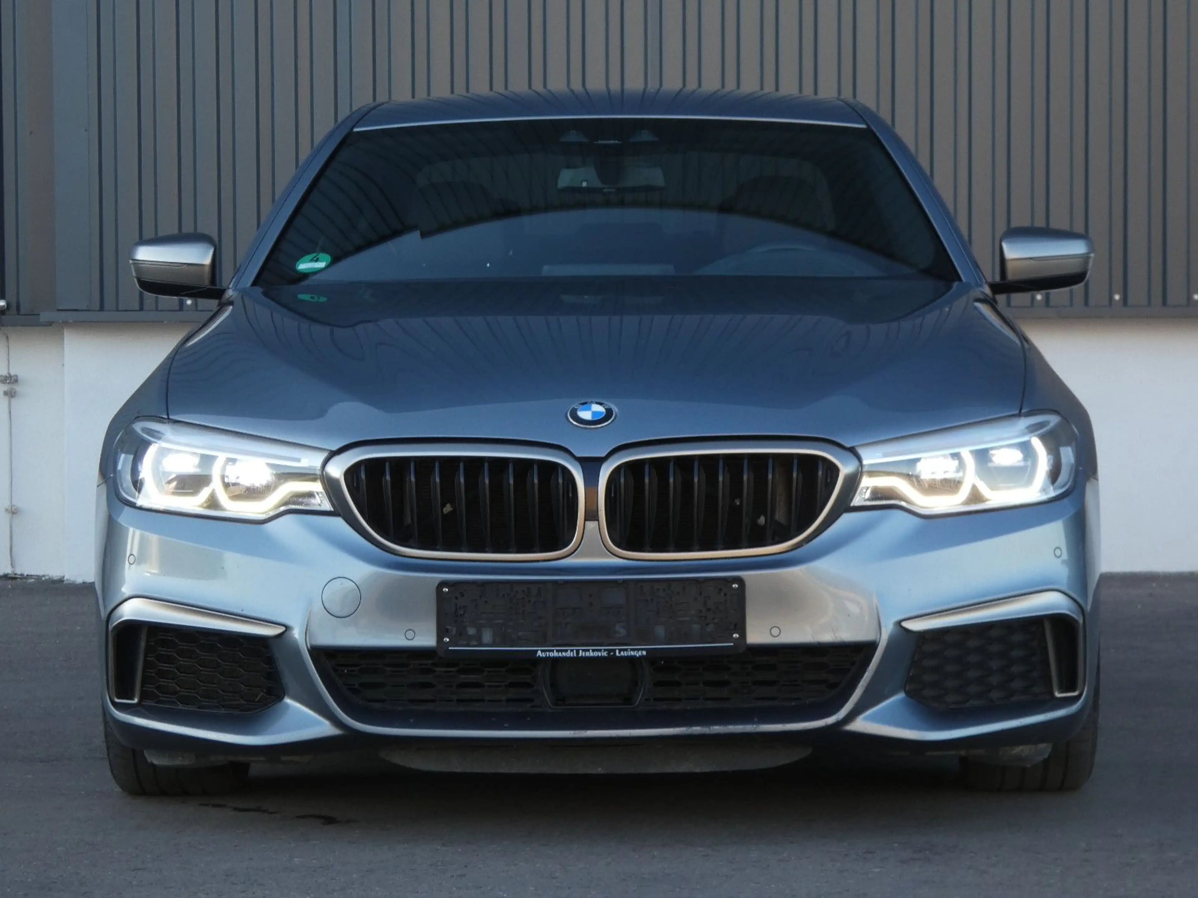 BMW 550 i xDrive A.LED Komfortsitze STHZG Sitzklima — photo 30