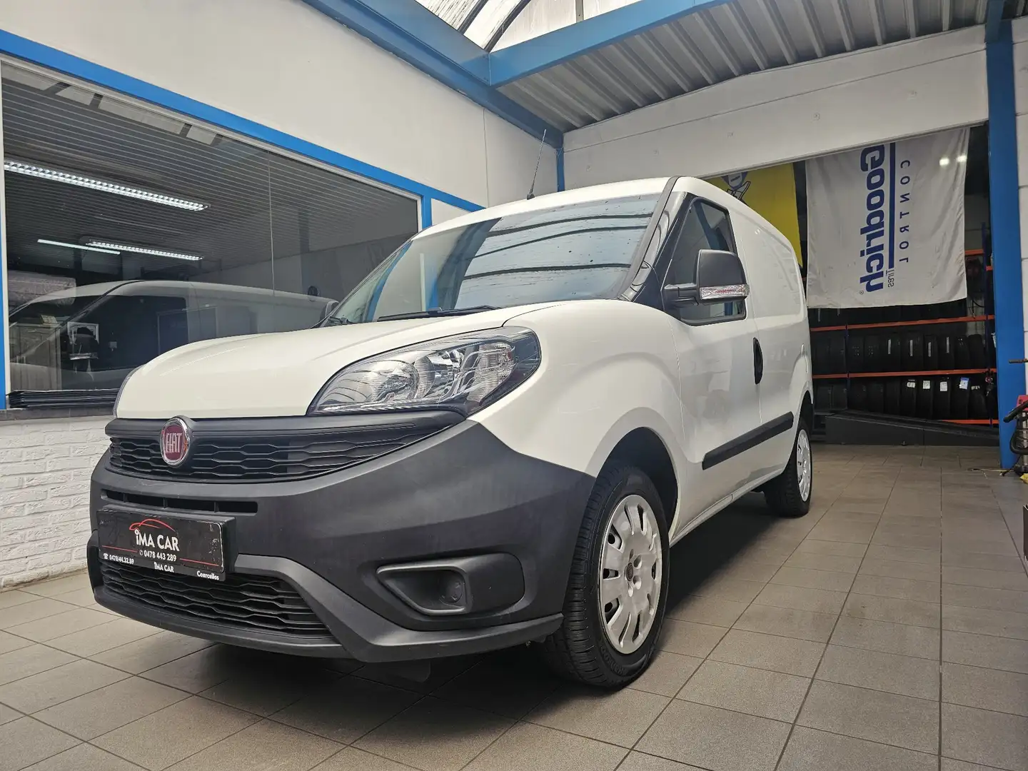Fiat Doblo utilitaire Blanc - 1